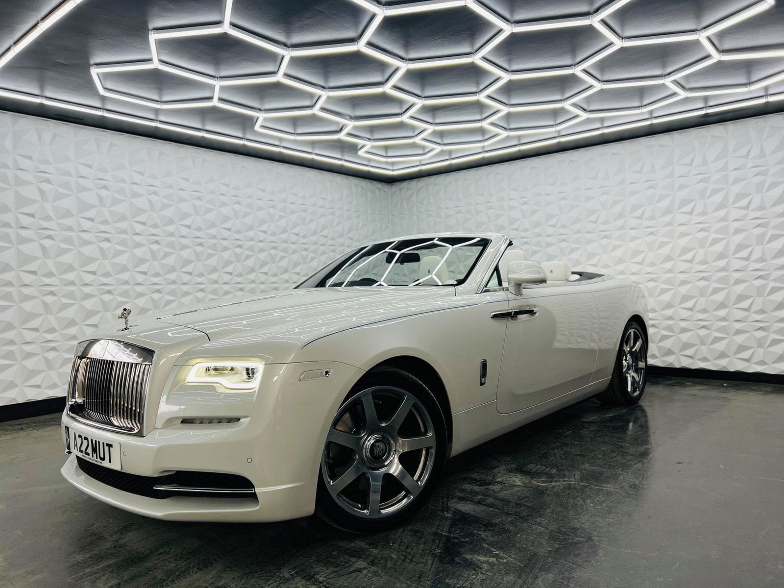 Rolls-Royce Dawn 6.6 V12 Auto Euro 6 2dr 2dr Automatic 2017