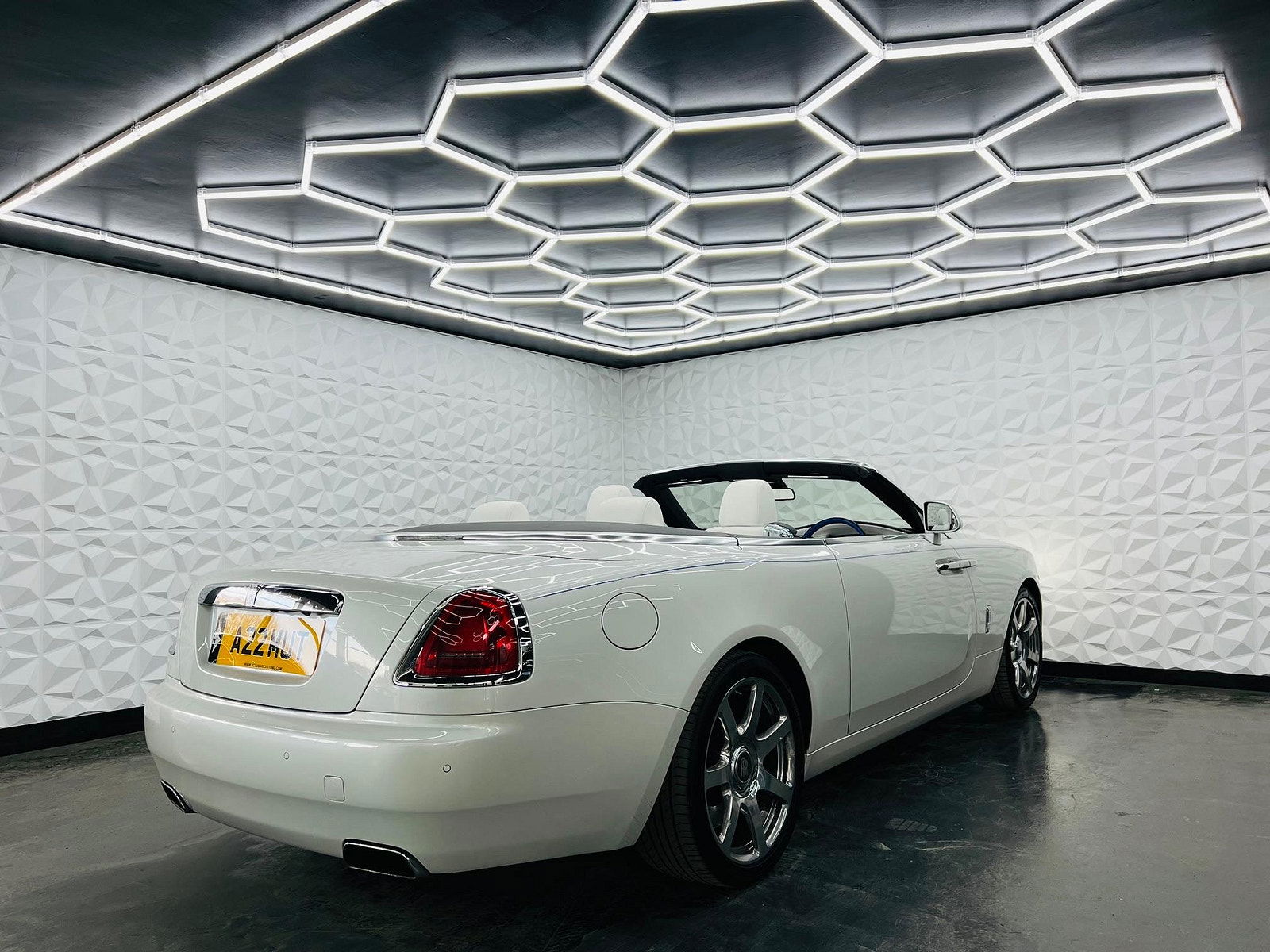 Rolls-Royce Dawn 6.6 V12 Auto Euro 6 2dr 2dr Automatic 2017