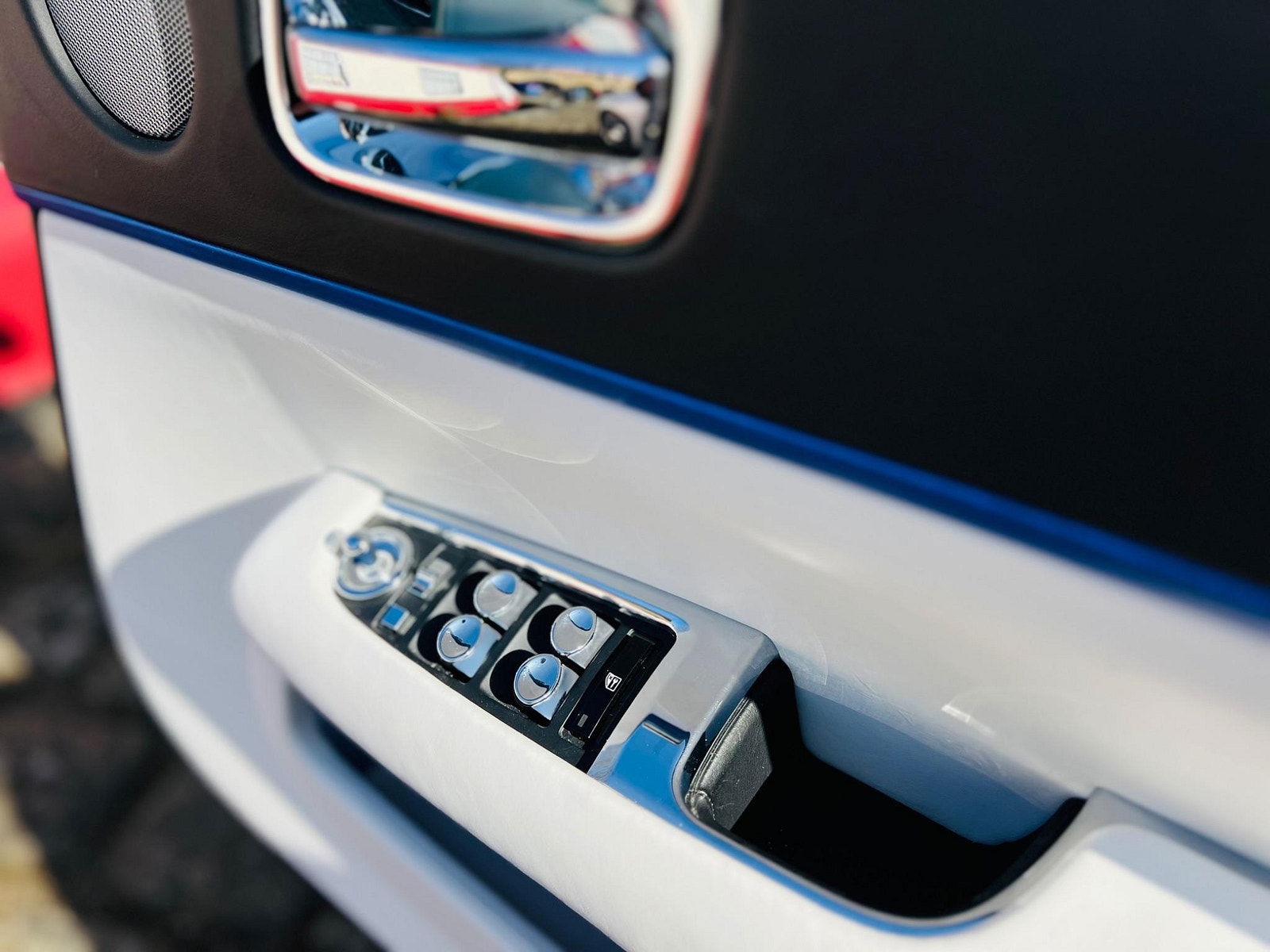 Rolls-Royce Dawn 6.6 V12 Auto Euro 6 2dr 2dr Automatic 2017