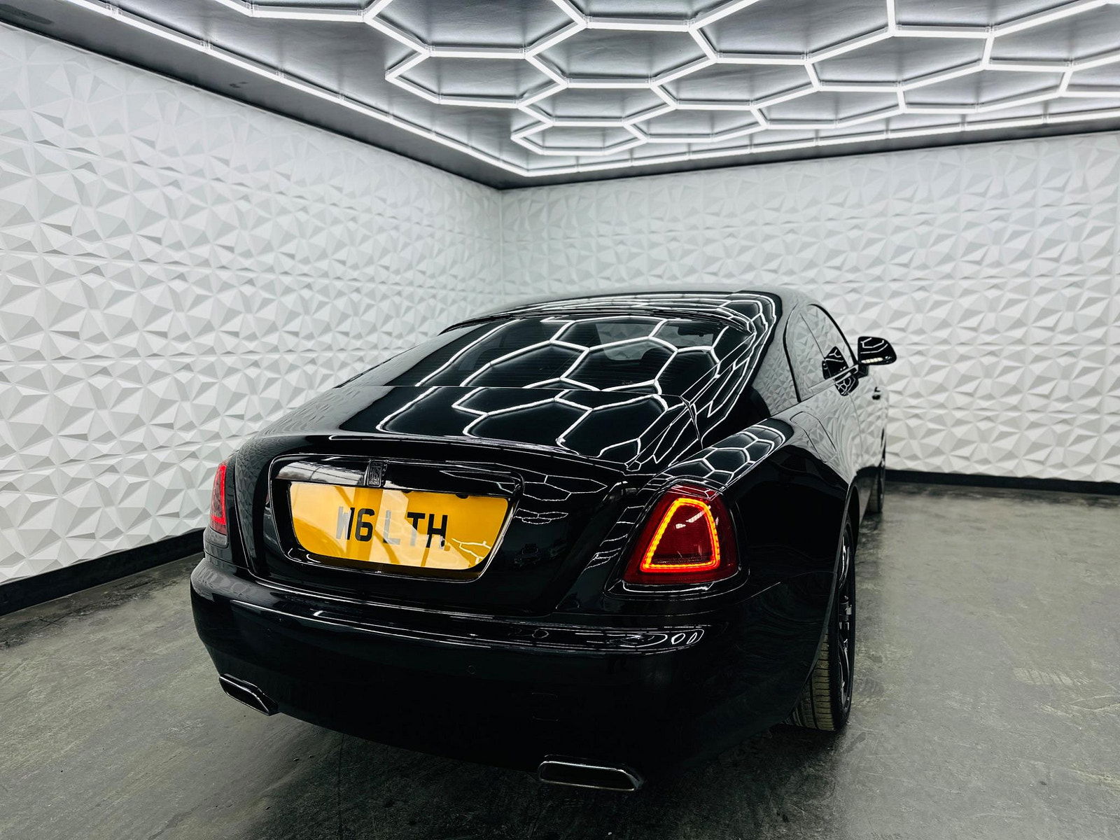 Rolls-Royce Wraith 6.6 V12 Auto Euro 6 2dr 2dr Automatic 2014