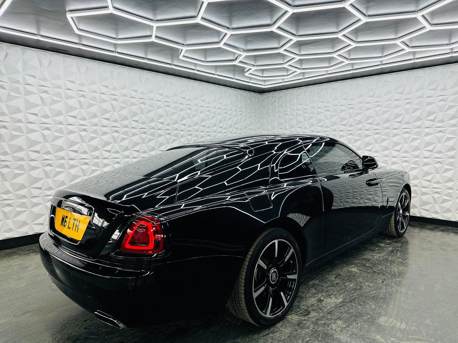 Rolls-Royce Wraith 6.6 V12 Auto Euro 6 2dr 2dr Automatic 2014