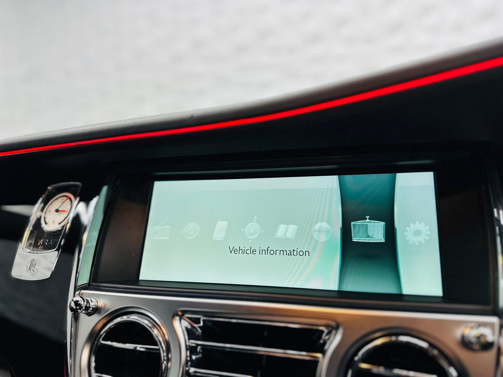 Rolls-Royce Wraith 6.6 V12 Auto Euro 6 2dr 2dr Automatic 2014