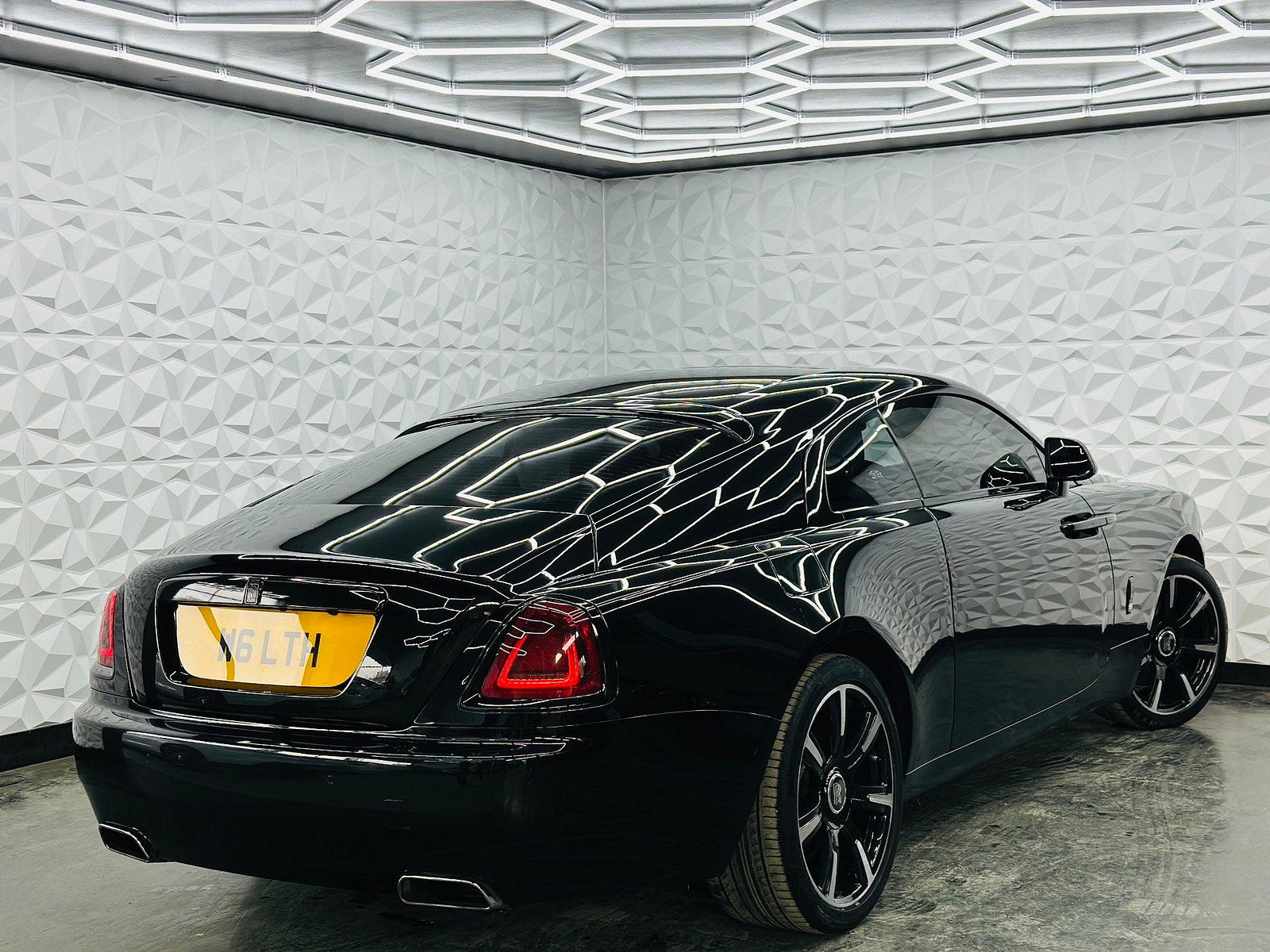 Rolls-Royce Wraith 6.6 V12 Auto Euro 6 2dr 2dr Automatic 2014
