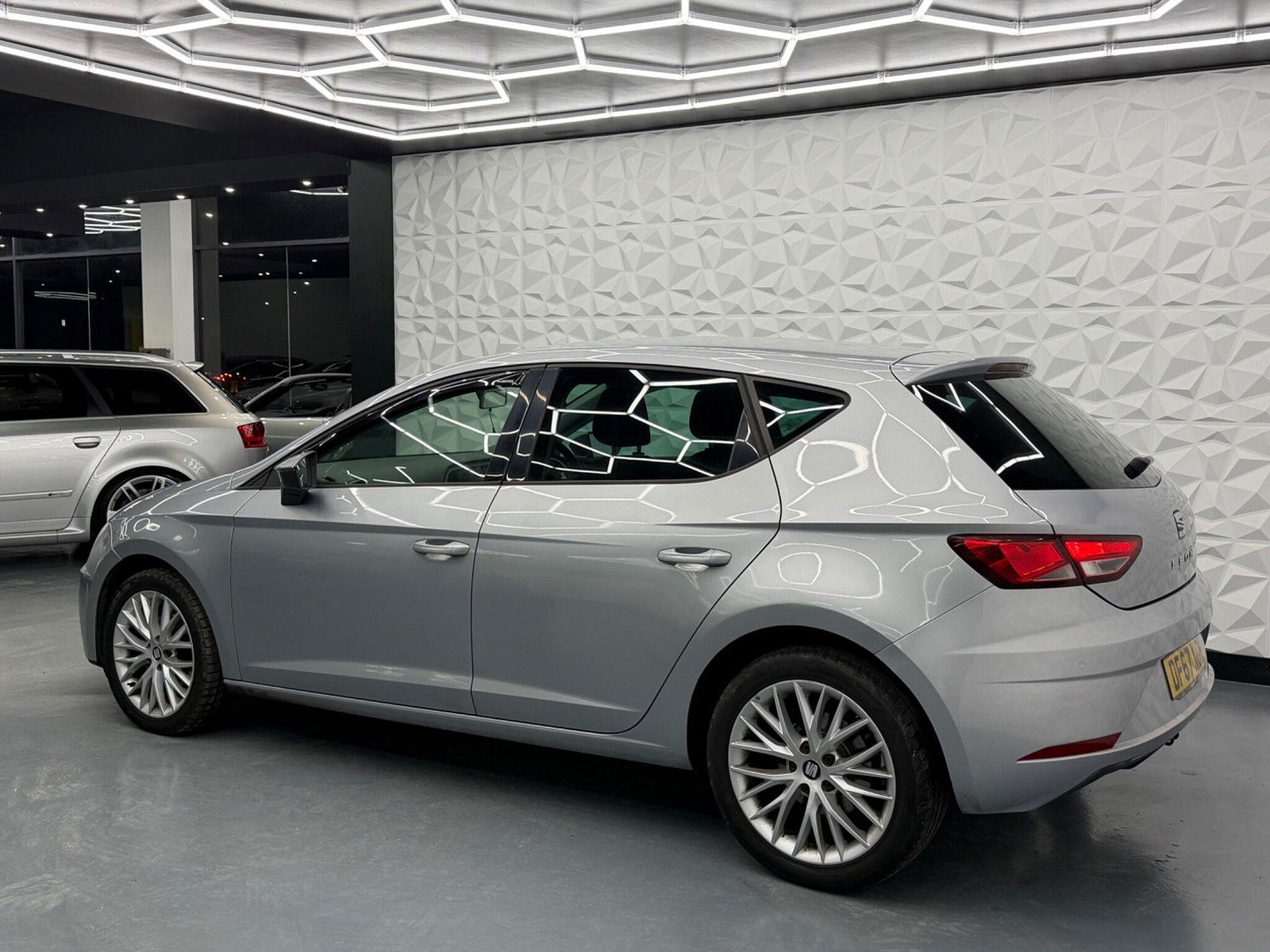 Seat Leon 1.6 TDI SE Dynamic Technology Euro 6 (s/s) 5dr 5dr Manual 2018