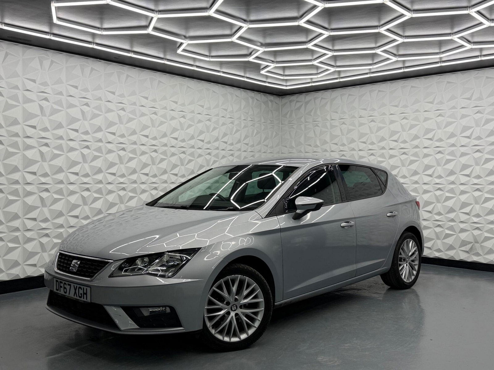 Seat Leon 1.6 TDI SE Dynamic Technology Euro 6 (s/s) 5dr 5dr Manual 2018