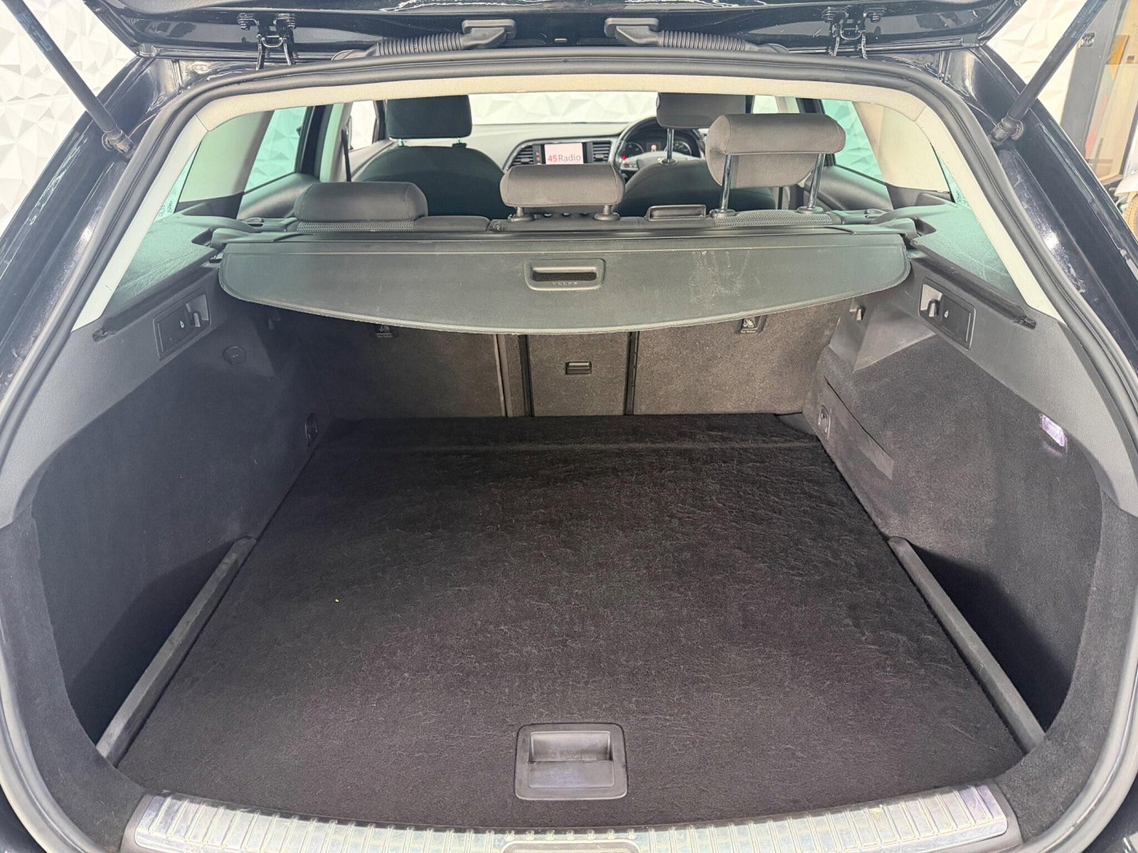 Seat Leon 1.6 TDI SE Dynamic Technology ST Euro 6 (s/s) 5dr 5dr Manual 2017