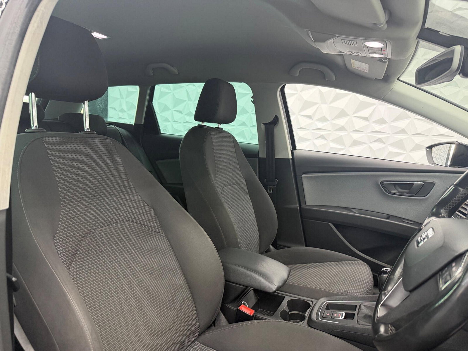 Seat Leon 1.6 TDI SE Dynamic Technology ST Euro 6 (s/s) 5dr 5dr Manual 2017