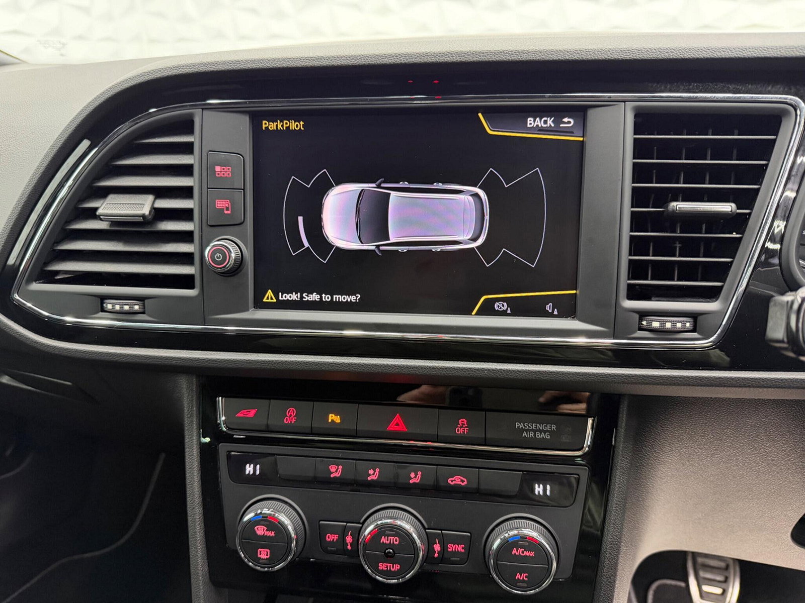 Seat Leon 2.0 TSI Cupra 300 ST Euro 6 (s/s) 5dr 5dr Manual 2018