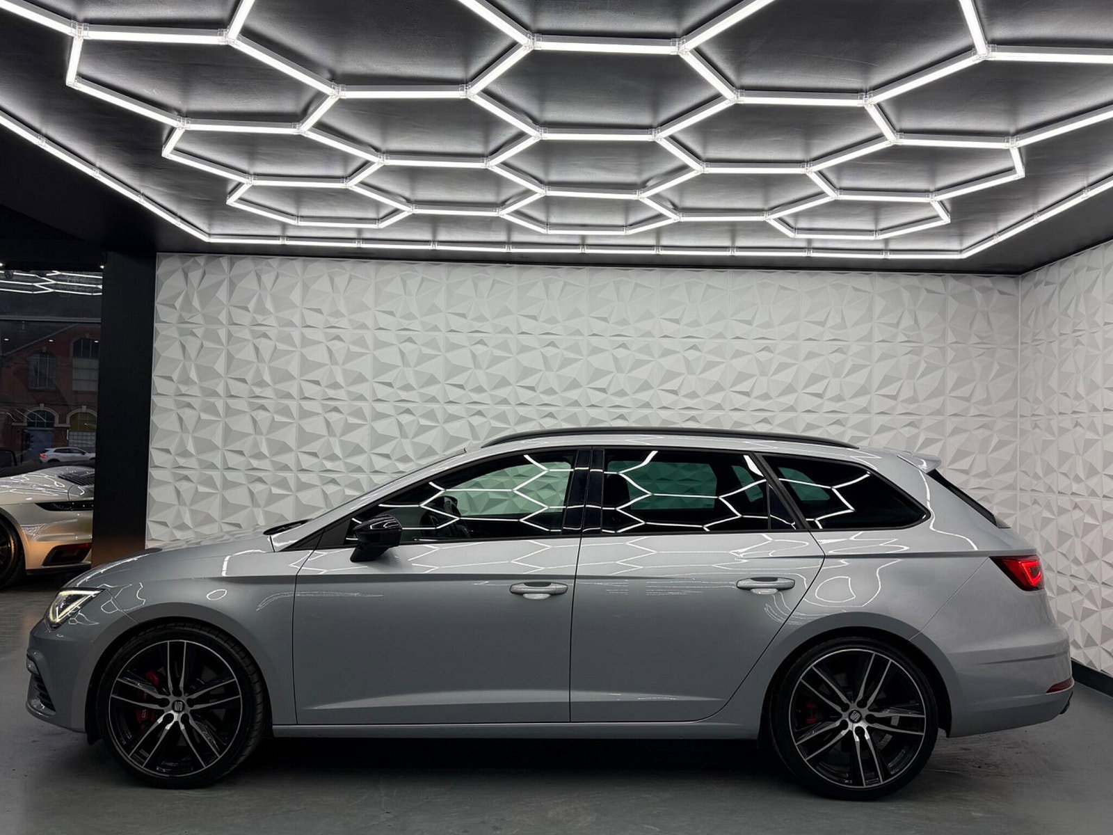 Seat Leon 2.0 TSI Cupra 300 ST Euro 6 (s/s) 5dr 5dr Manual 2018