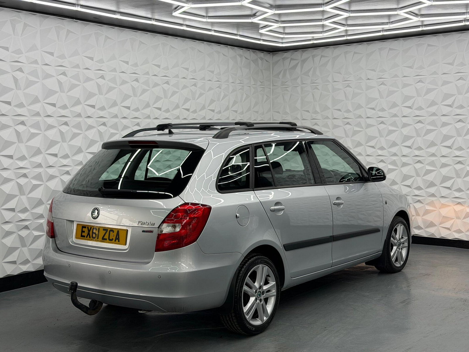 Skoda Fabia 1.6 TDI Elegance Euro 5 5dr 5dr Manual 2011