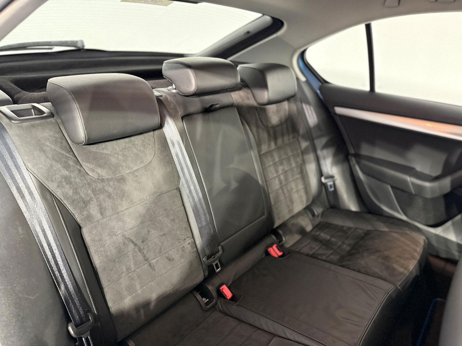 Skoda Octavia 2.0 TDI Elegance DSG Euro 5 (s/s) 5dr 5dr Automatic 2014