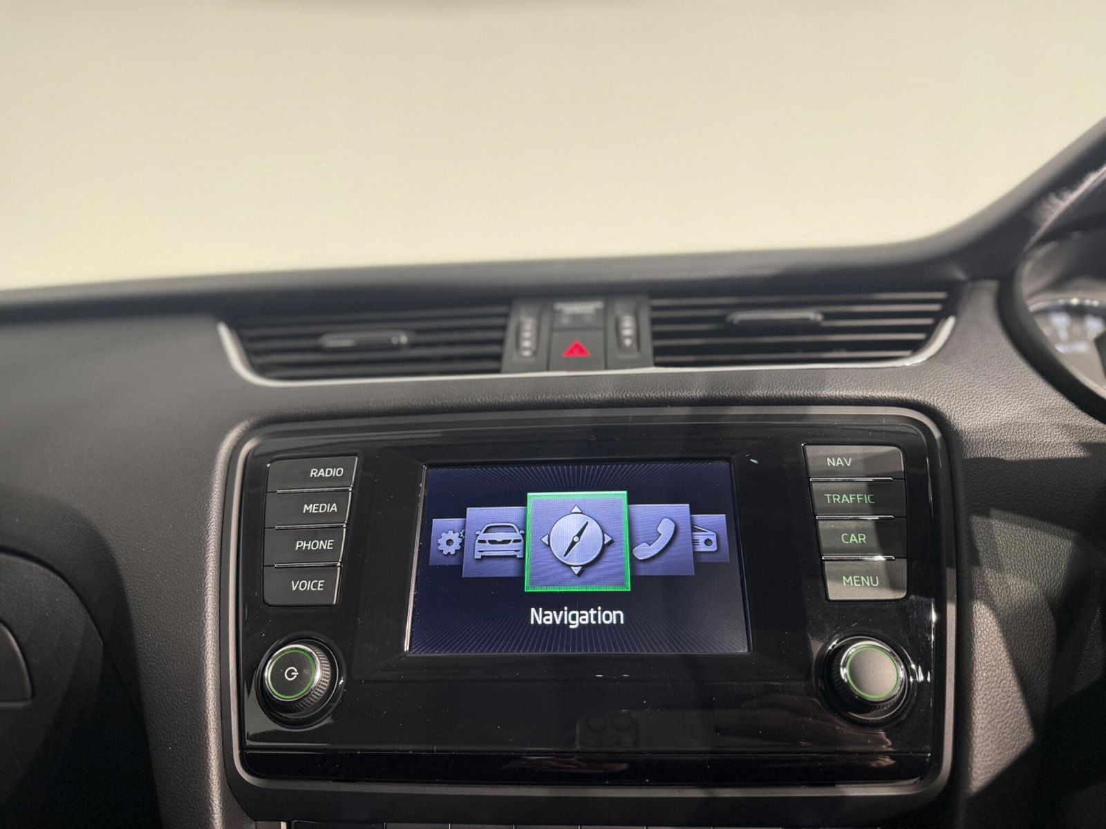 Skoda Octavia 2.0 TDI Elegance DSG Euro 5 (s/s) 5dr 5dr Automatic 2014