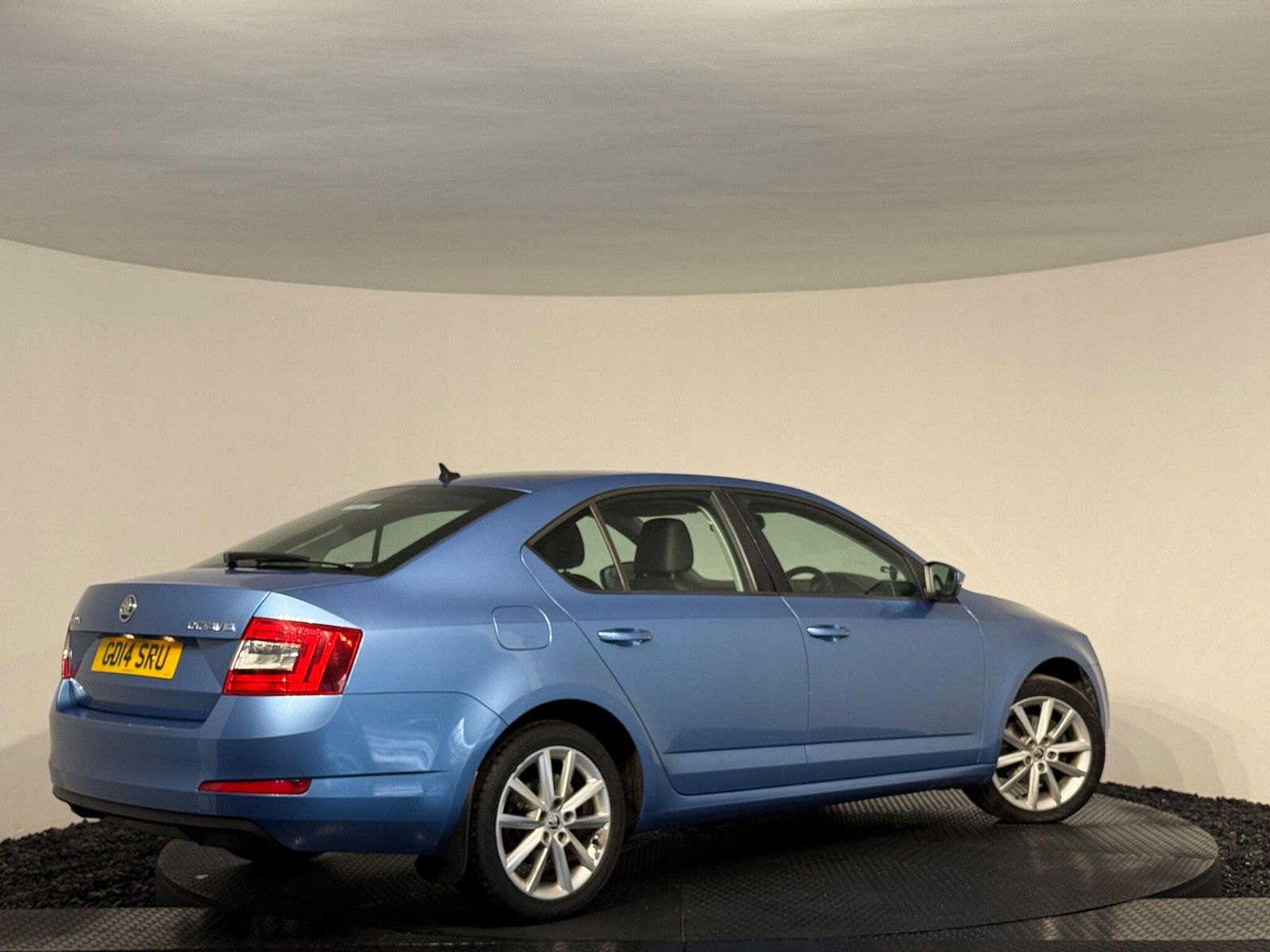 Skoda Octavia 2.0 TDI Elegance DSG Euro 5 (s/s) 5dr 5dr Automatic 2014