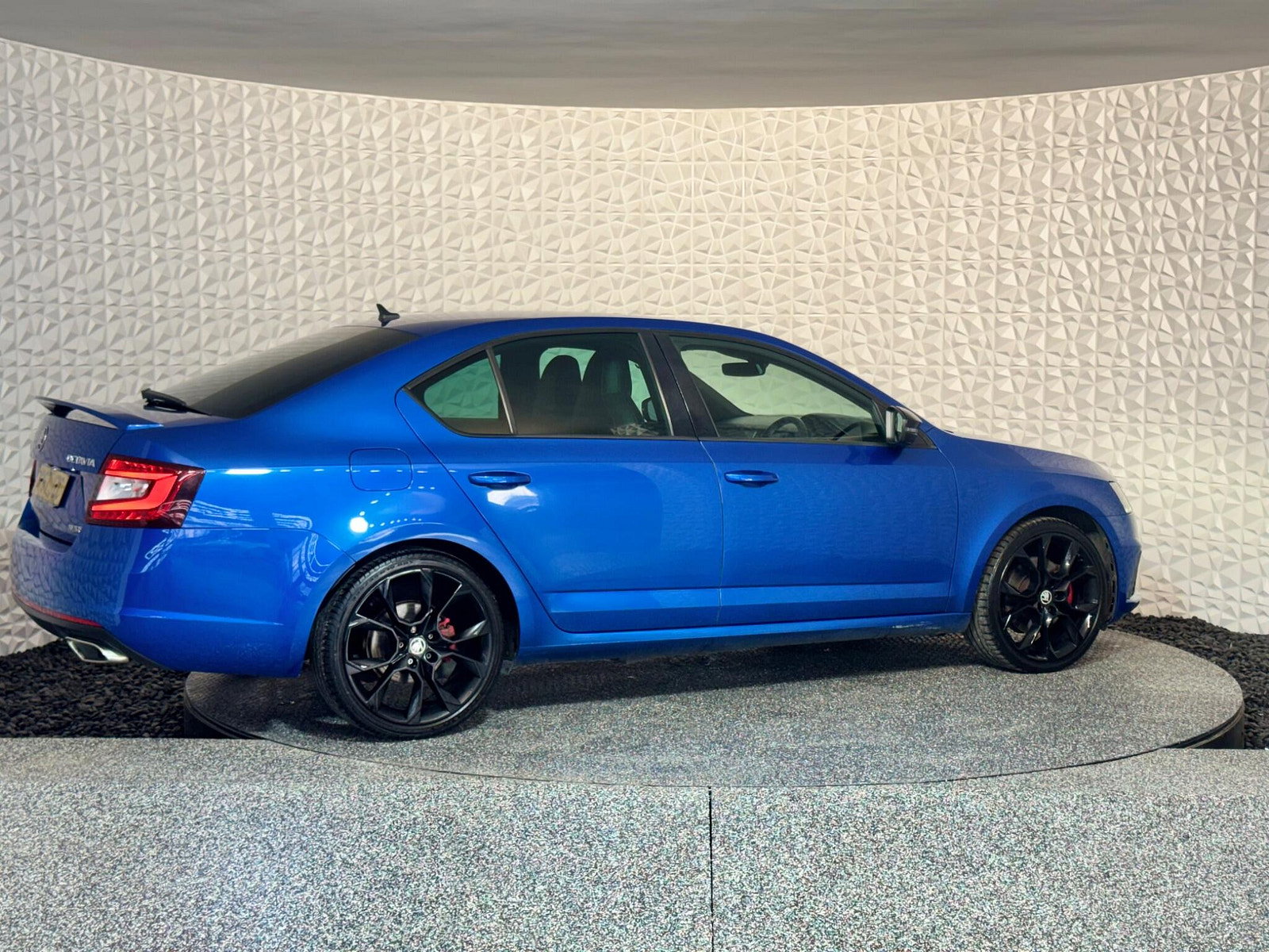 Skoda Octavia 2.0 TDI vRS DSG 4WD Euro 6 (s/s) 5dr 5dr Automatic 2017
