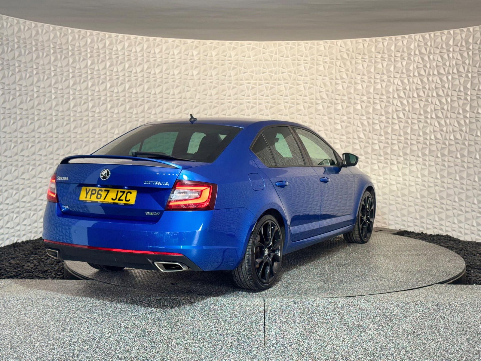 Skoda Octavia 2.0 TDI vRS DSG 4WD Euro 6 (s/s) 5dr 5dr Automatic 2017