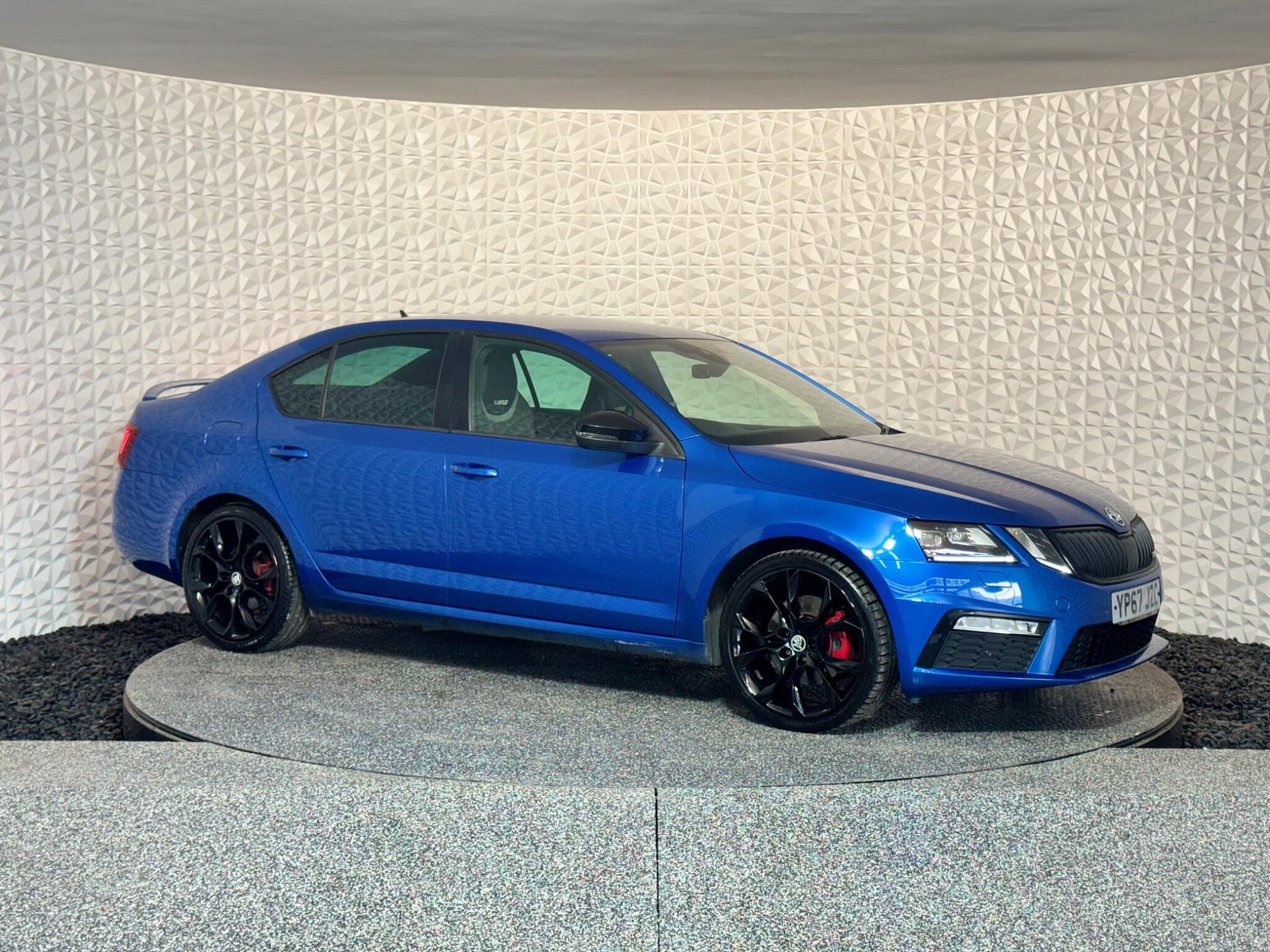 Skoda Octavia 2.0 TDI vRS DSG 4WD Euro 6 (s/s) 5dr 5dr Automatic 2017