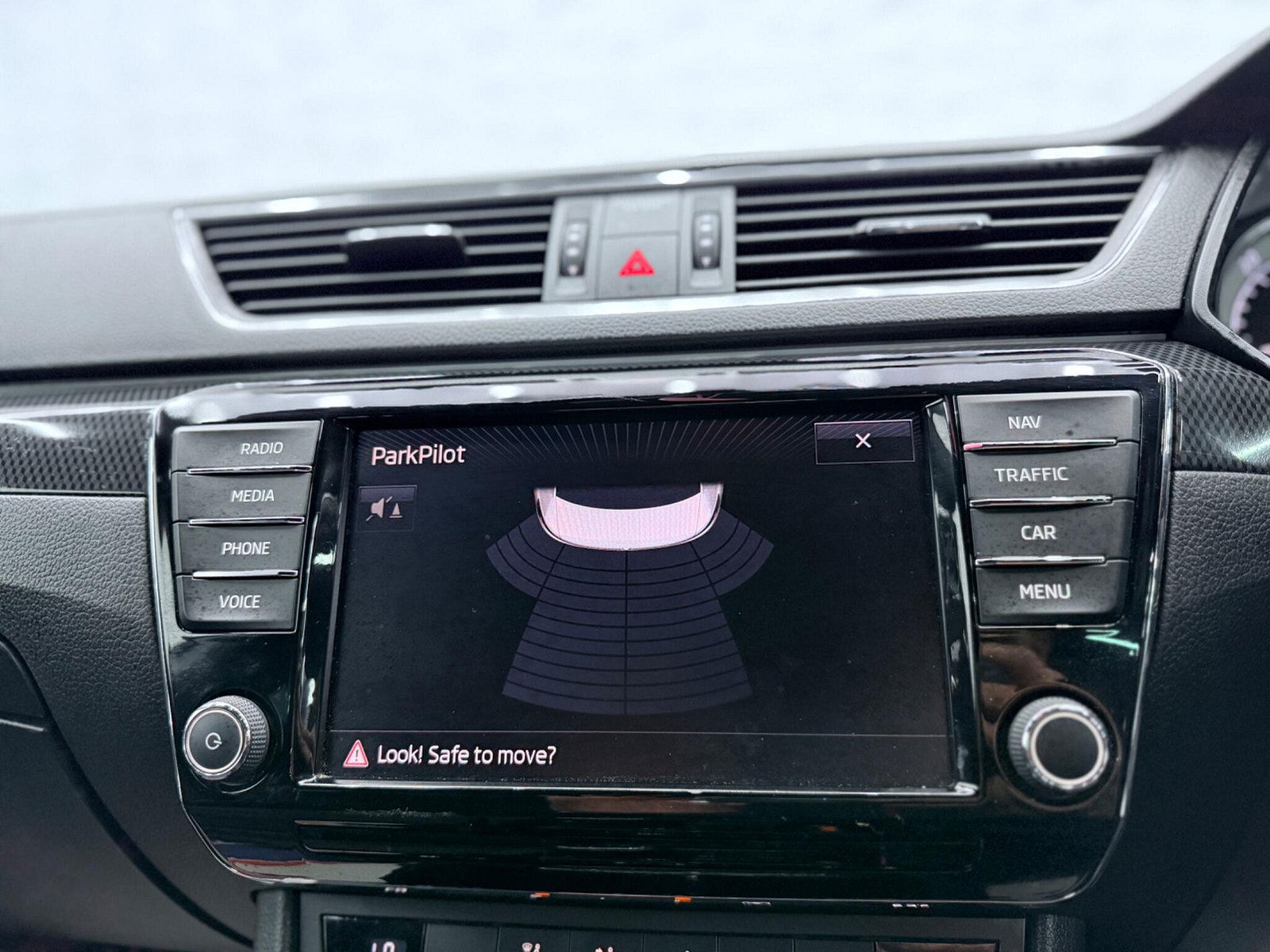 Skoda Superb 2.0 TDI SportLine Euro 6 (s/s) 5dr 5dr Manual 2016