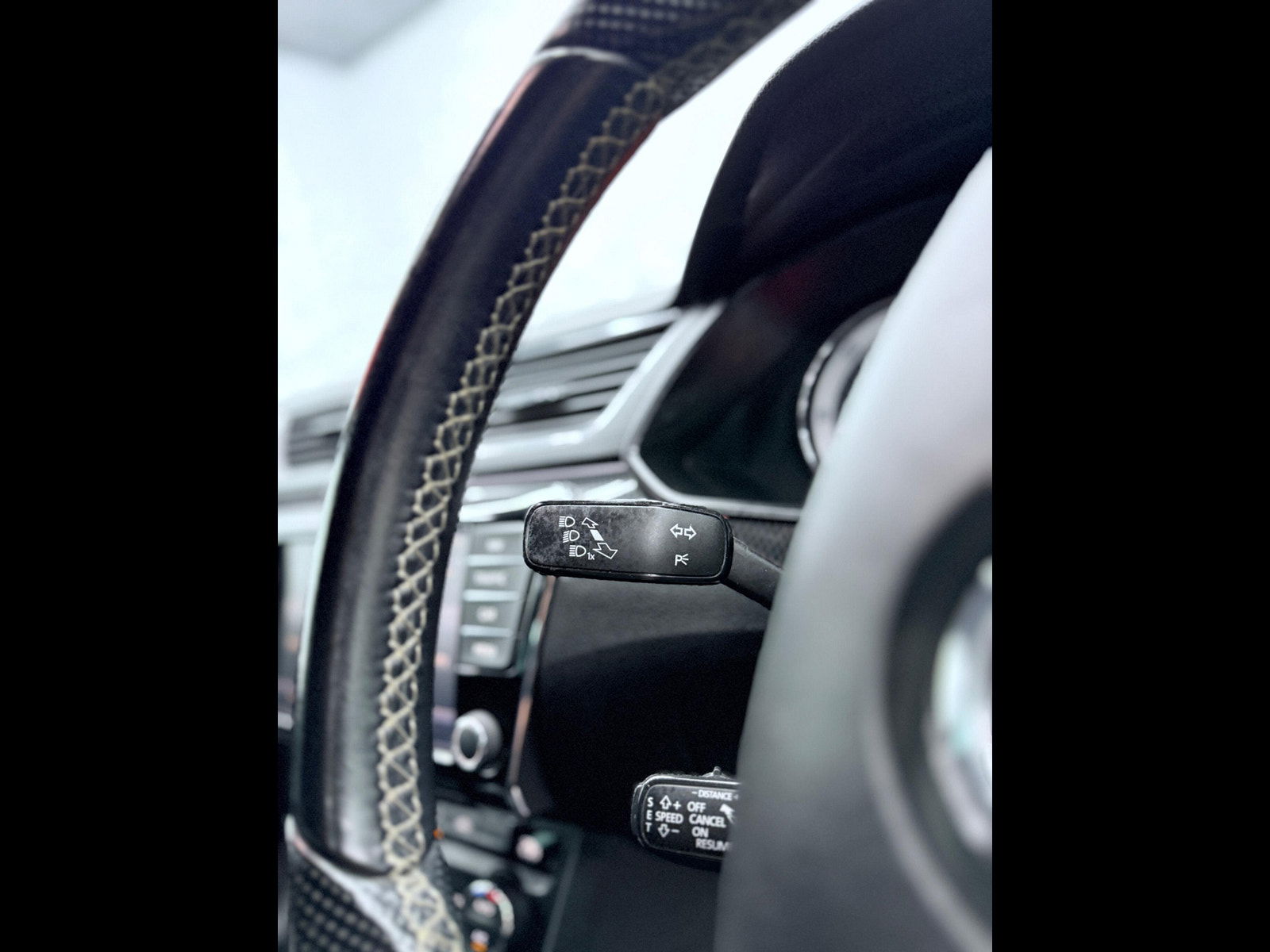 Skoda Superb 2.0 TDI SportLine Euro 6 (s/s) 5dr 5dr Manual 2016