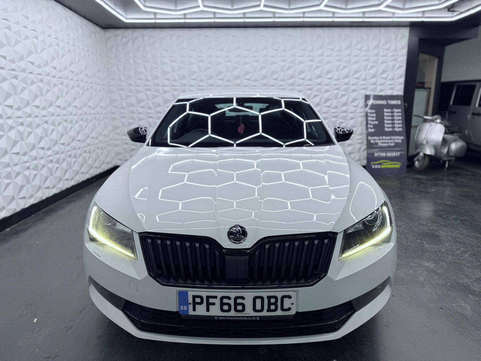 Skoda Superb 2.0 TDI SportLine Euro 6 (s/s) 5dr 5dr Manual 2016