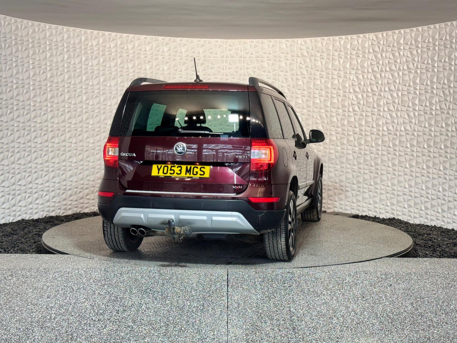 Skoda Yeti 2.0 TDI Laurin & Klement Outdoor 4WD Euro 5 5dr 5dr Manual 2014