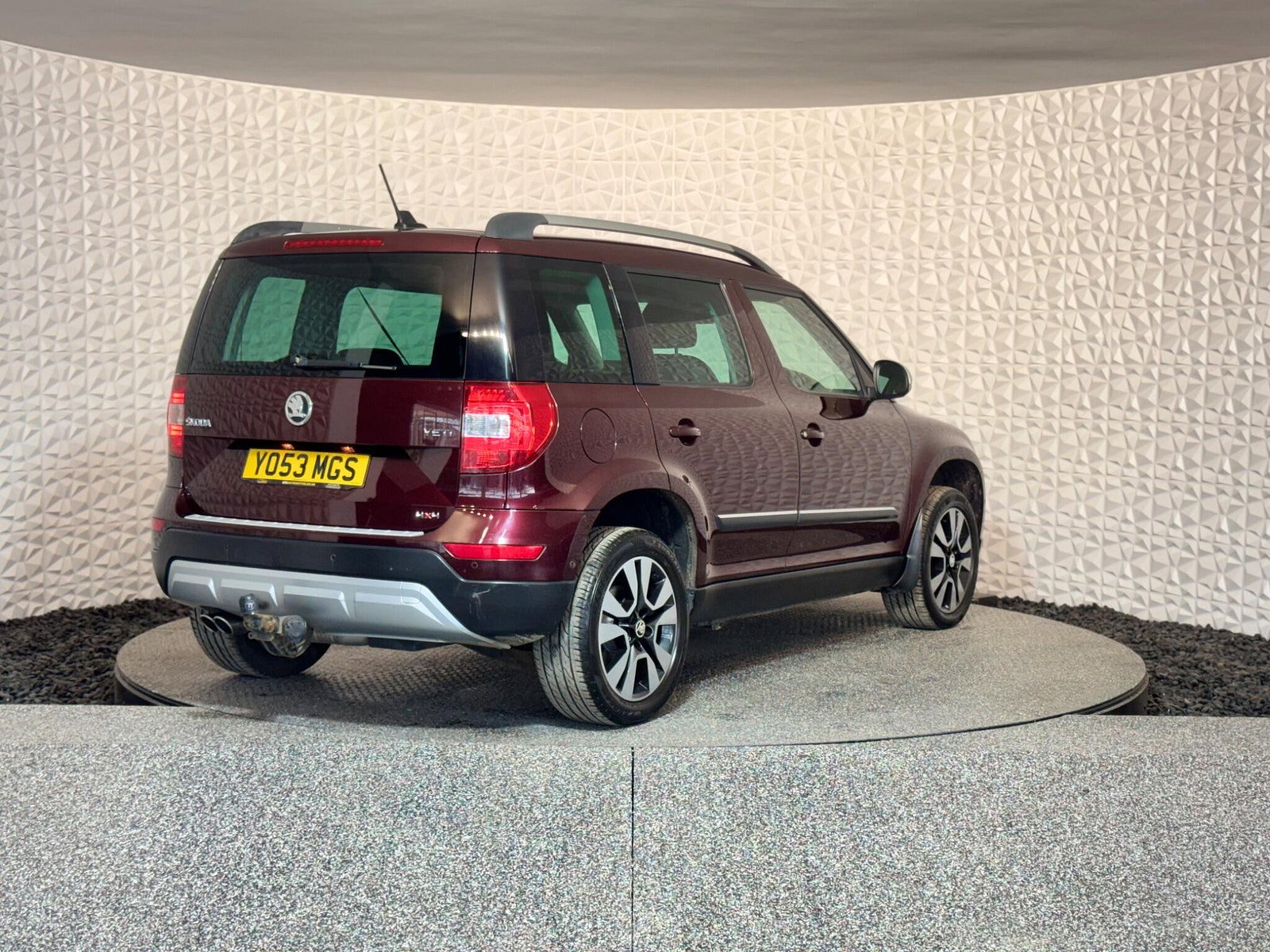 Skoda Yeti 2.0 TDI Laurin & Klement Outdoor 4WD Euro 5 5dr 5dr Manual 2014