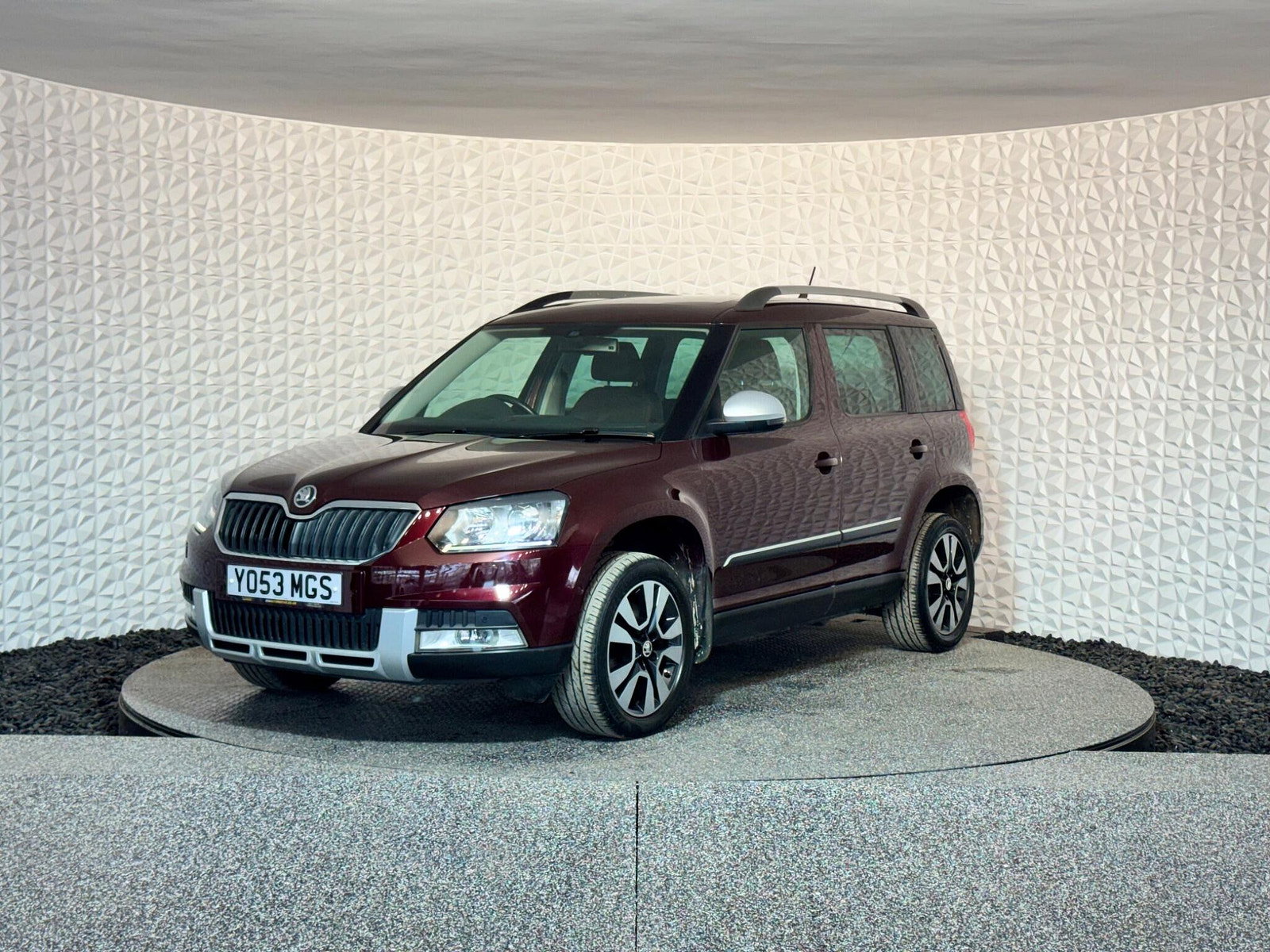 Skoda Yeti 2.0 TDI Laurin & Klement Outdoor 4WD Euro 5 5dr 5dr Manual 2014
