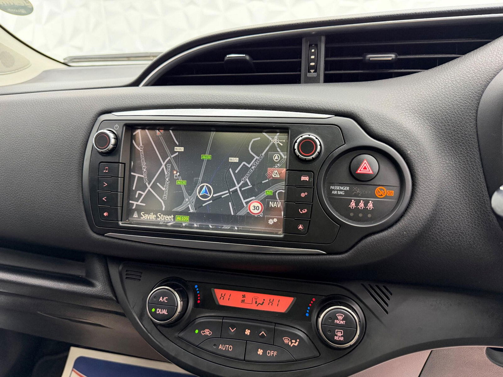 Toyota Yaris 1.33 Dual VVT-i Excel Euro 5 5dr Euro 5 5dr Manual 2014