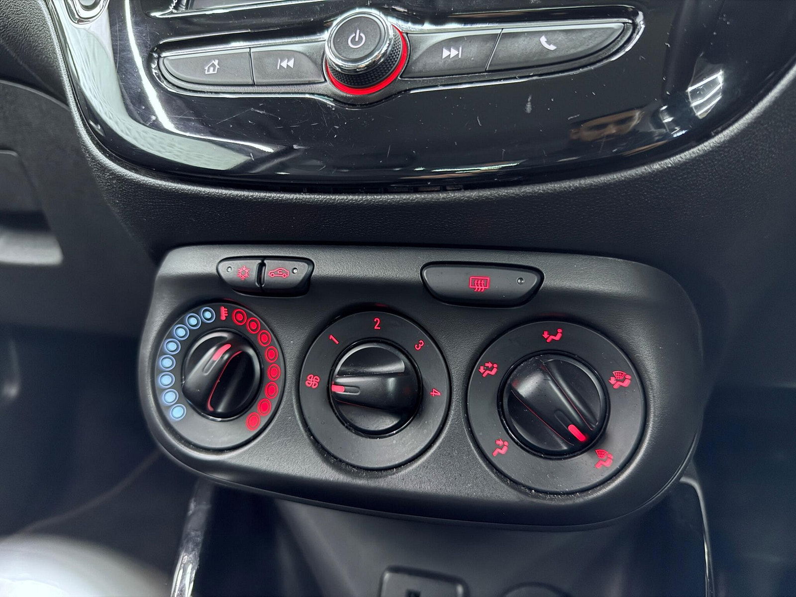 Vauxhall ADAM 1.2i ecoFLEX ENERGISED Euro 6 (s/s) 3dr 3dr Manual 2016