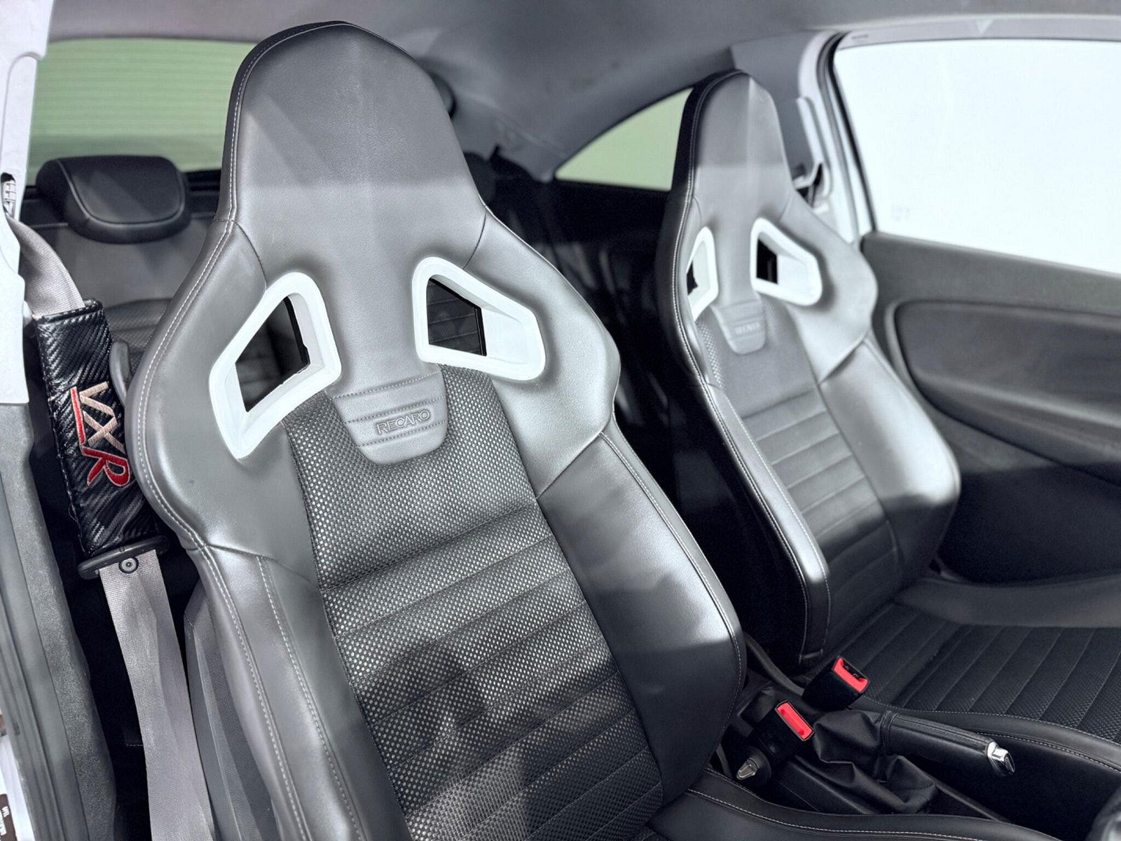 Vauxhall Corsa 1.6i Turbo VXR Euro 6 3dr 3dr Manual 2015