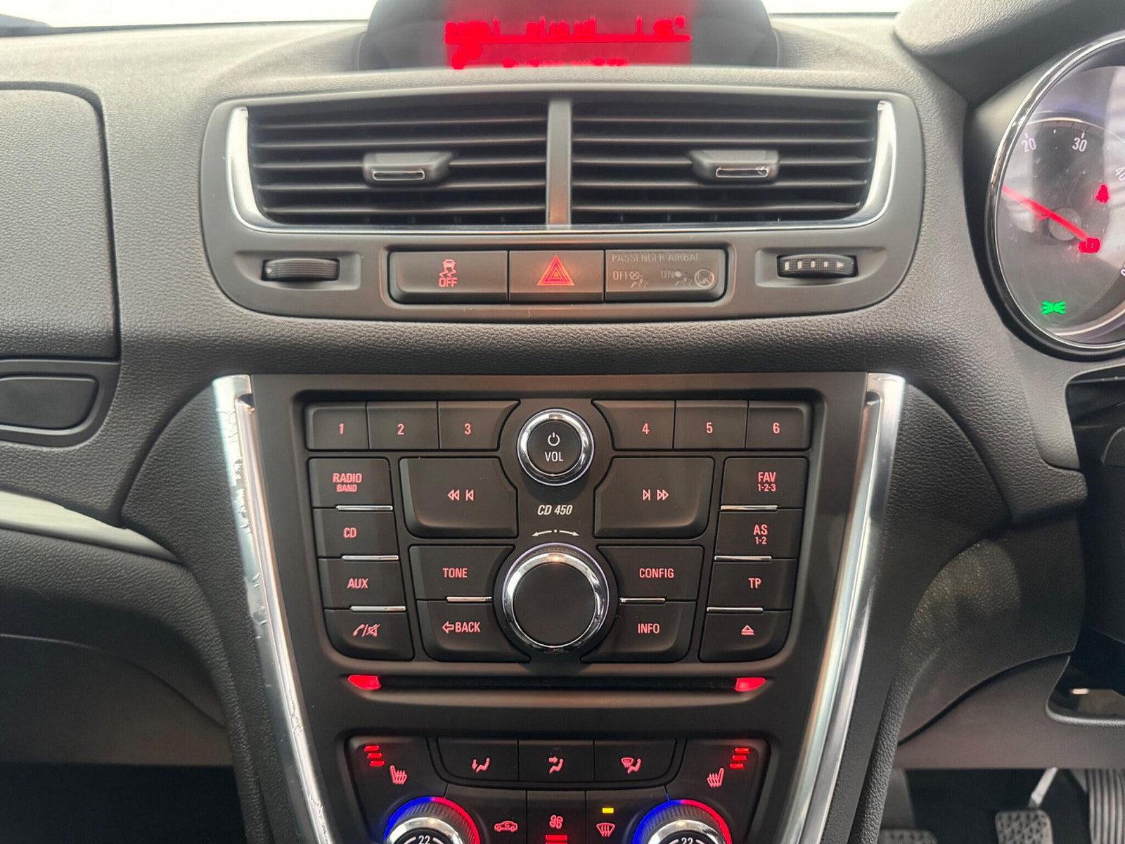 Vauxhall Mokka 1.7 CDTi SE 4WD Euro 5 (s/s) 5dr 5dr Manual 2014