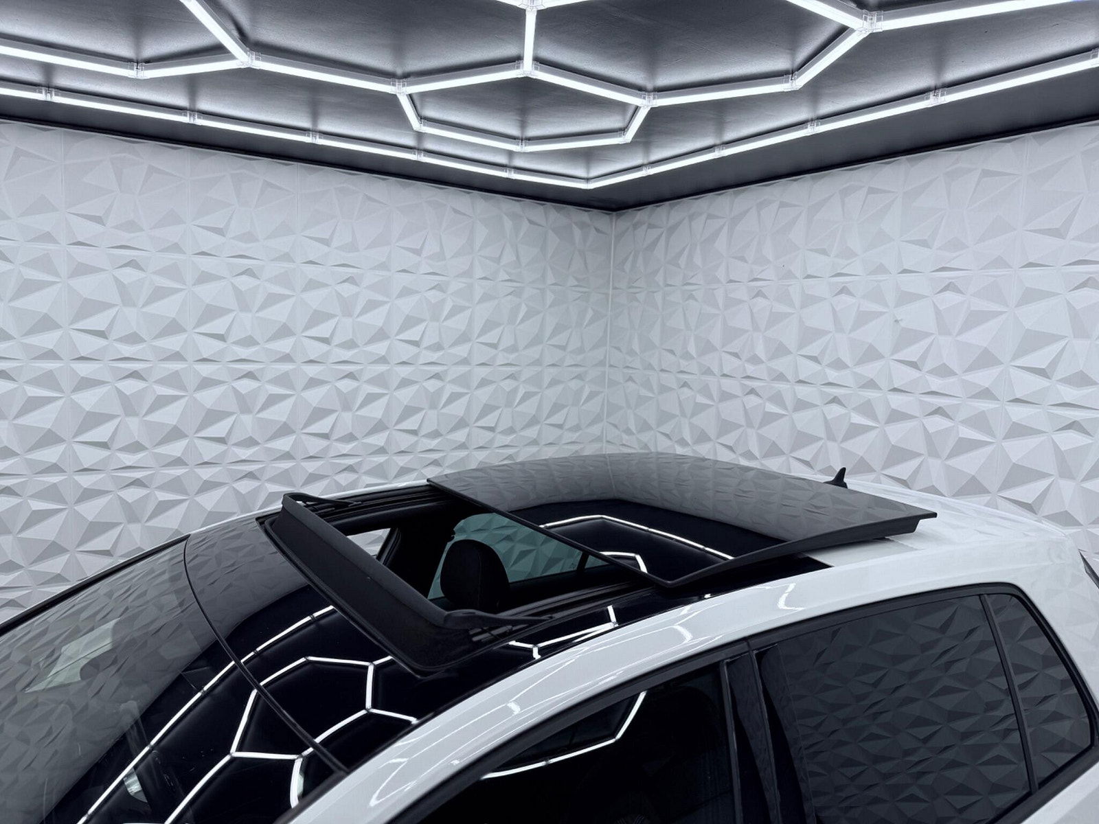 Volkswagen Golf 2.0 TSI BlueMotion Tech GTI DSG Euro 6 (s/s) 5dr 5dr Automatic 2017