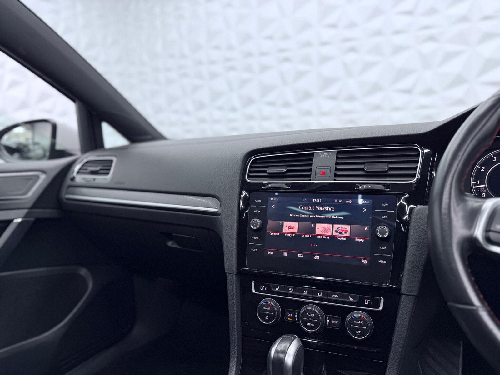 Volkswagen Golf 2.0 TSI BlueMotion Tech GTI DSG Euro 6 (s/s) 5dr 5dr Automatic 2017