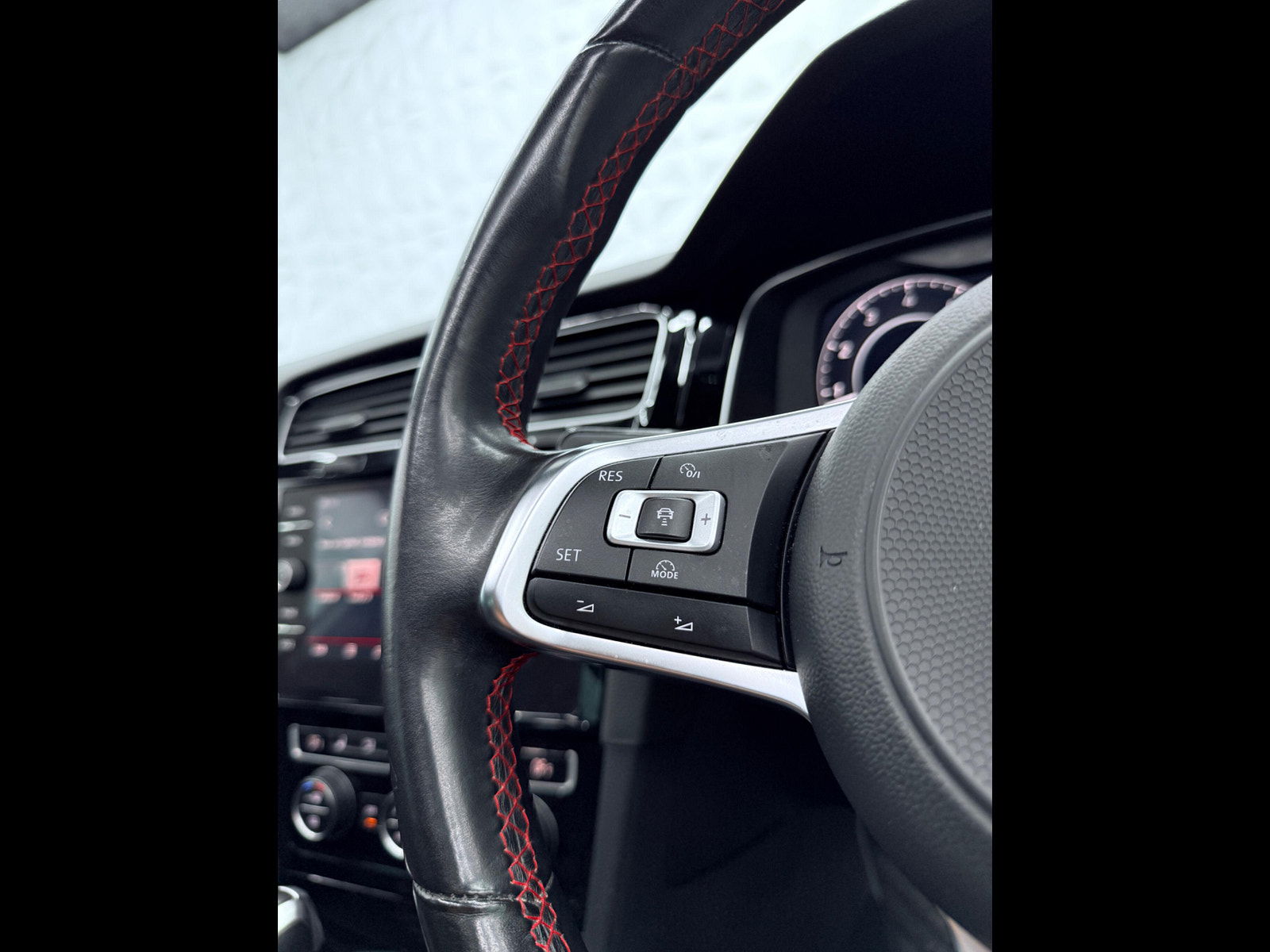 Volkswagen Golf 2.0 TSI BlueMotion Tech GTI DSG Euro 6 (s/s) 5dr 5dr Automatic 2017