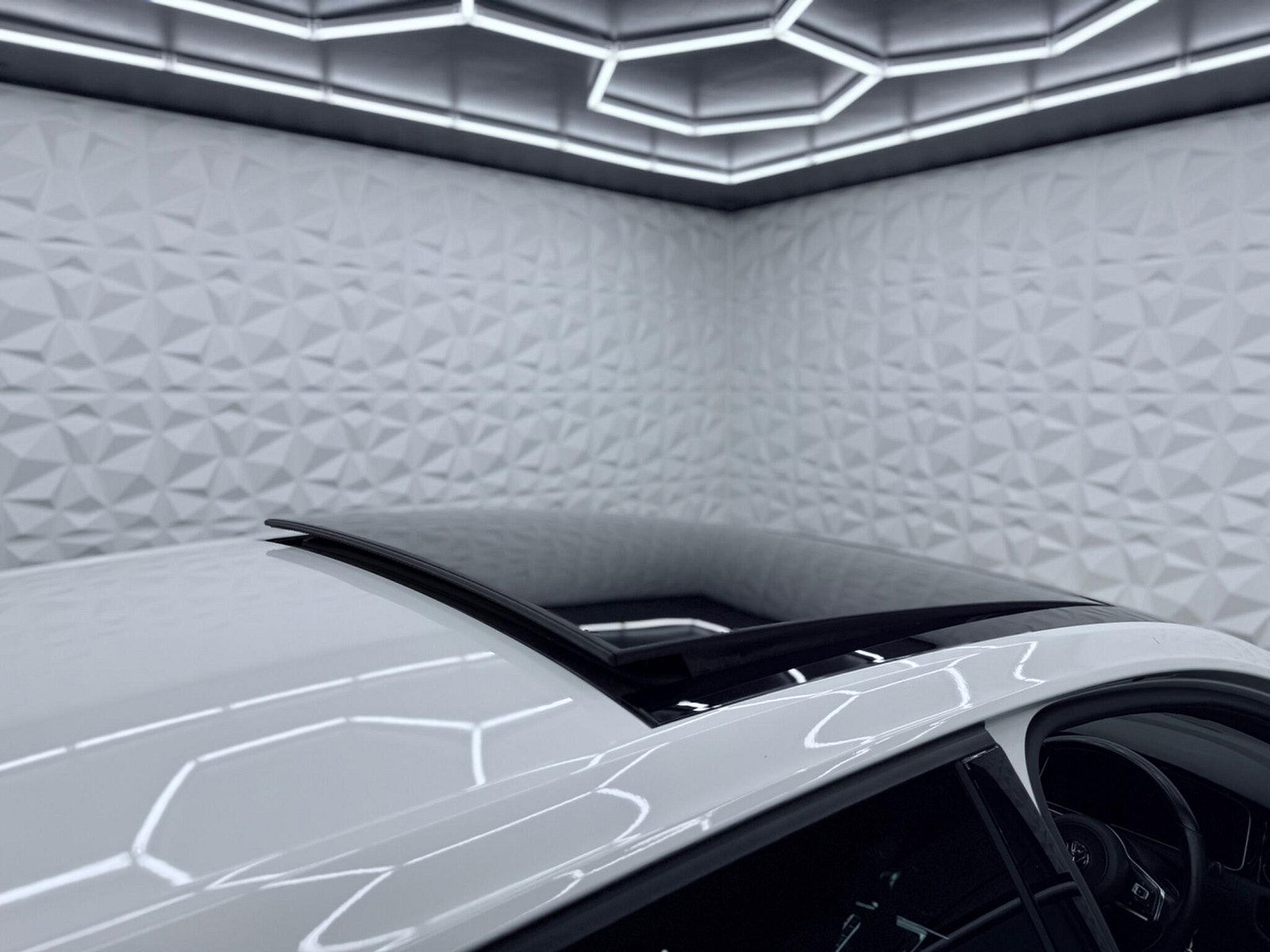 Volkswagen Golf 2.0 TSI BlueMotion Tech GTI DSG Euro 6 (s/s) 5dr 5dr Automatic 2017