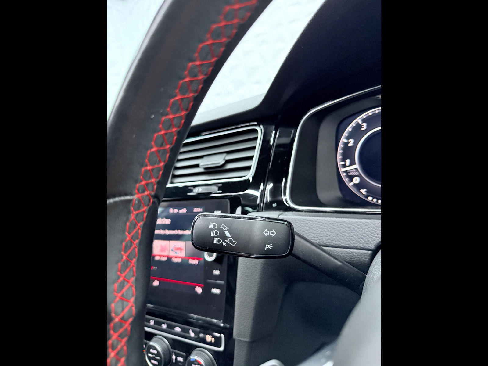 Volkswagen Golf 2.0 TSI BlueMotion Tech GTI DSG Euro 6 (s/s) 5dr 5dr Automatic 2017