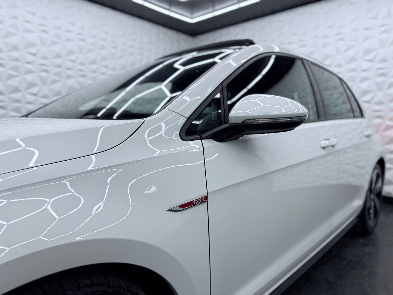 Volkswagen Golf 2.0 TSI BlueMotion Tech GTI DSG Euro 6 (s/s) 5dr 5dr Automatic 2017