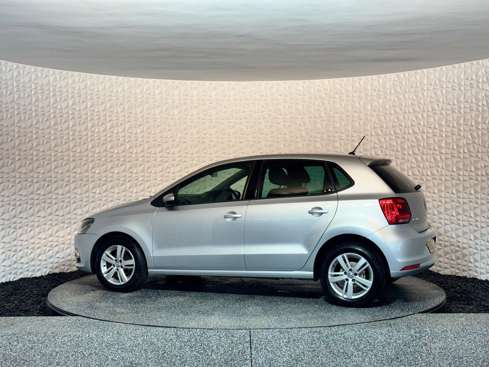 Volkswagen Polo 1.4 TDI BlueMotion Tech Match Euro 6 (s/s) 5dr 5dr Manual 2016