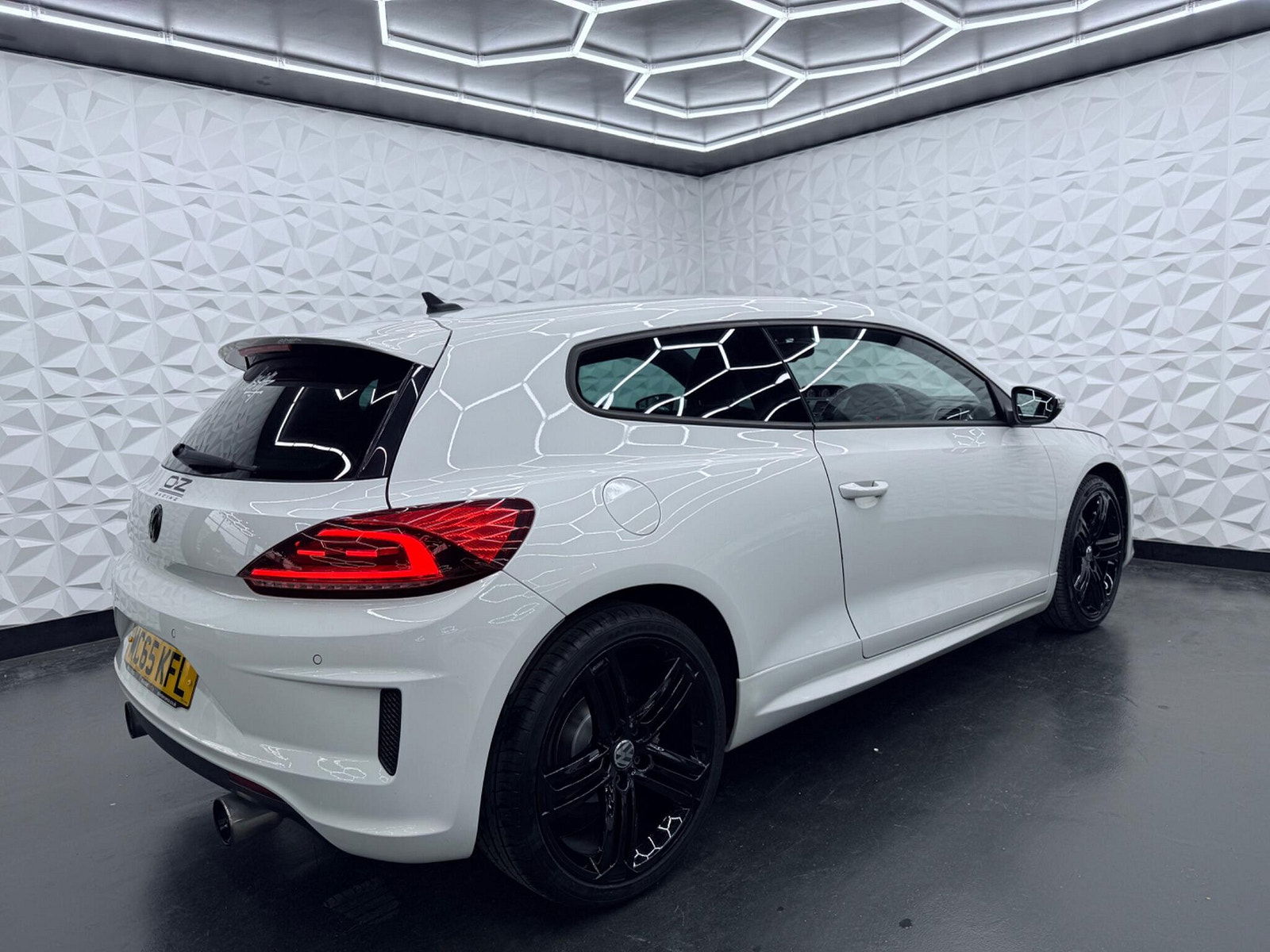 Volkswagen Scirocco 2.0 TSI BlueMotion Tech R-Line Euro 6 (s/s) 3dr 3dr Manual 2016