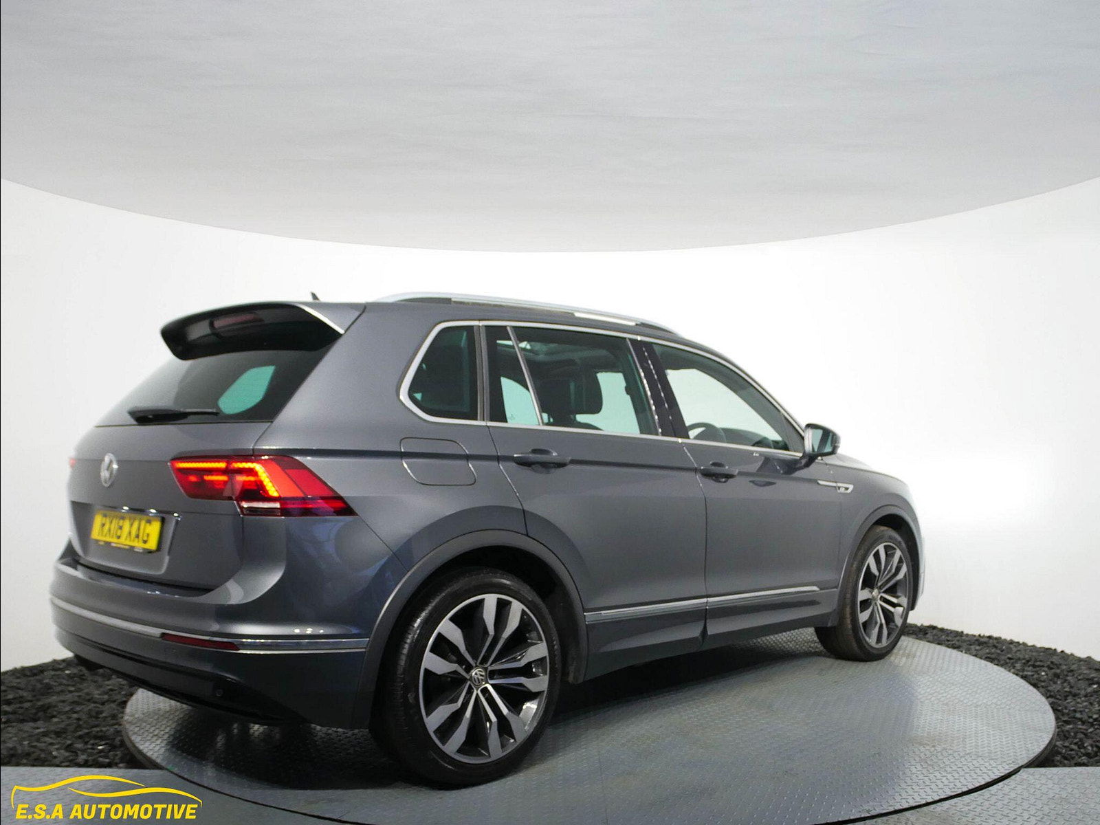 Volkswagen Tiguan 2.0 TDI R-Line DSG 4Motion Euro 6 (s/s) 5dr 5dr Automatic 2018