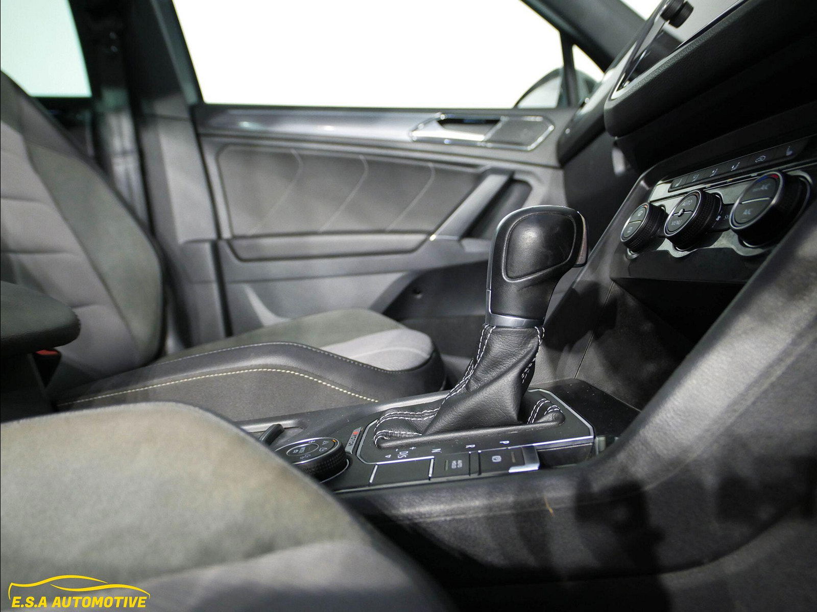 Volkswagen Tiguan 2.0 TDI R-Line DSG 4Motion Euro 6 (s/s) 5dr 5dr Automatic 2018