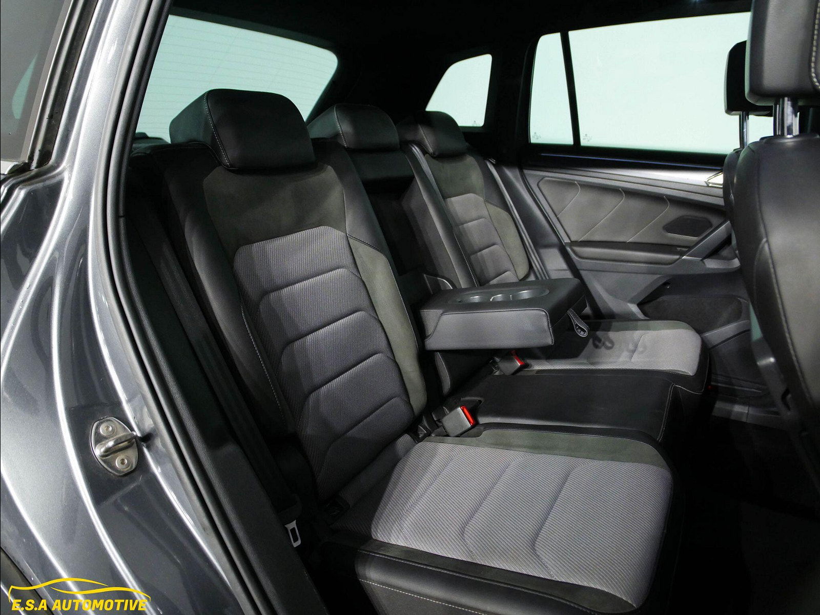 Volkswagen Tiguan 2.0 TDI R-Line DSG 4Motion Euro 6 (s/s) 5dr 5dr Automatic 2018