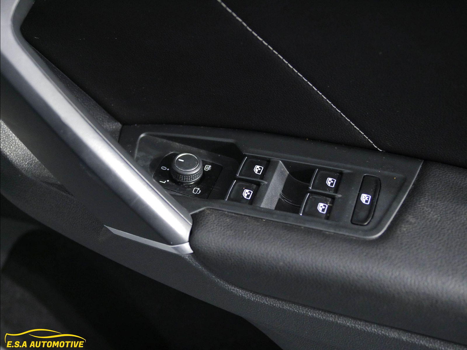 Volkswagen Tiguan 2.0 TDI R-Line DSG 4Motion Euro 6 (s/s) 5dr 5dr Automatic 2018