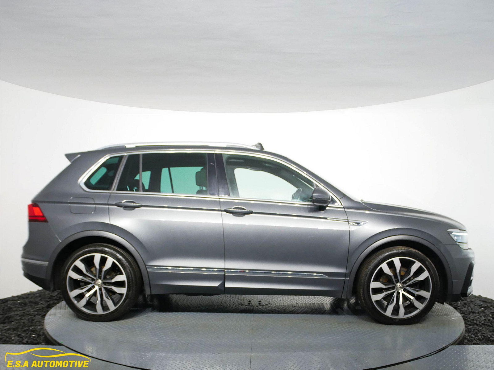 Volkswagen Tiguan 2.0 TDI R-Line DSG 4Motion Euro 6 (s/s) 5dr 5dr Automatic 2018