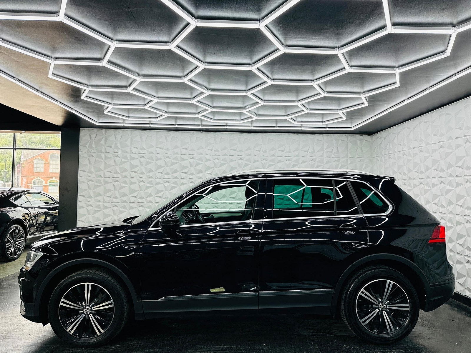 Volkswagen Tiguan 2.0 TDI SE Euro 6 (s/s) 5dr 5dr Manual 2017