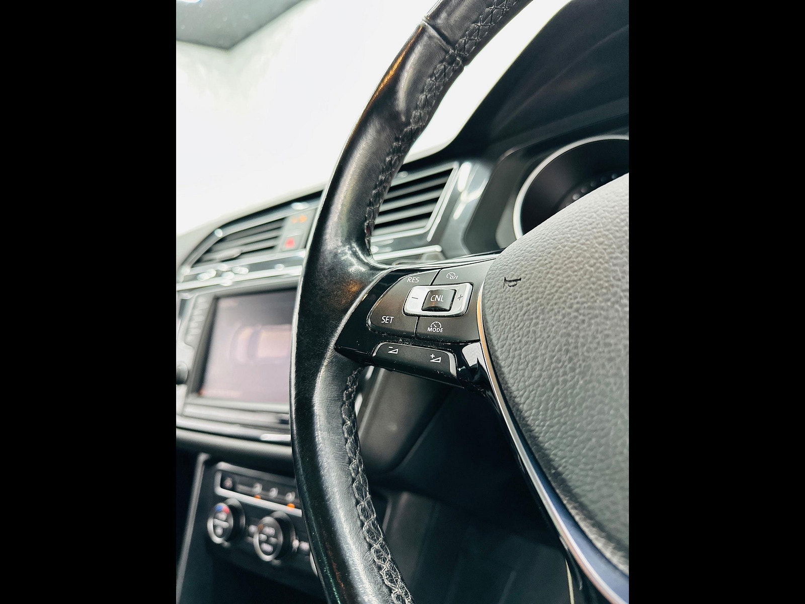 Volkswagen Tiguan 2.0 TDI SE Euro 6 (s/s) 5dr 5dr Manual 2017