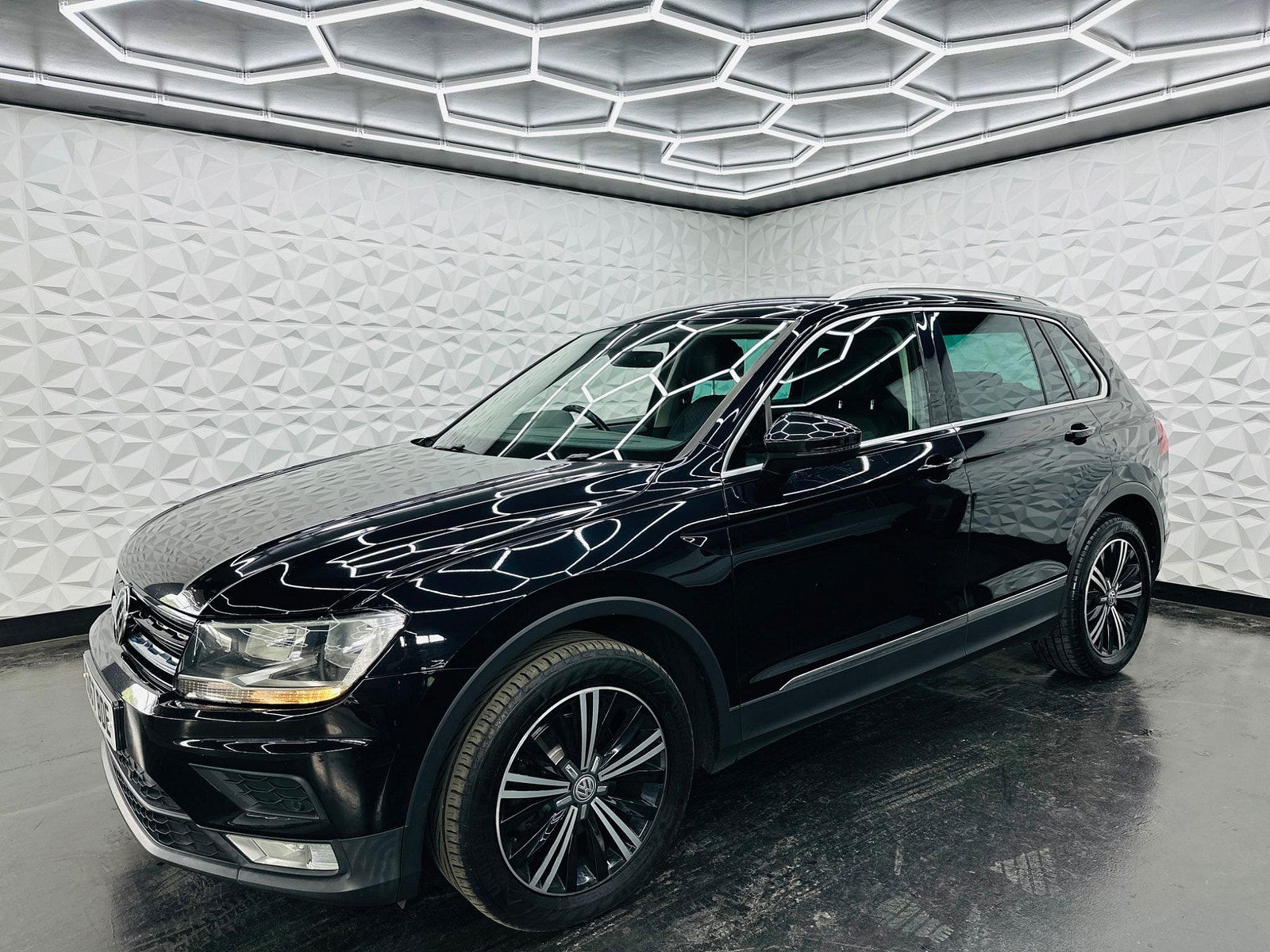 Volkswagen Tiguan 2.0 TDI SE Euro 6 (s/s) 5dr 5dr Manual 2017