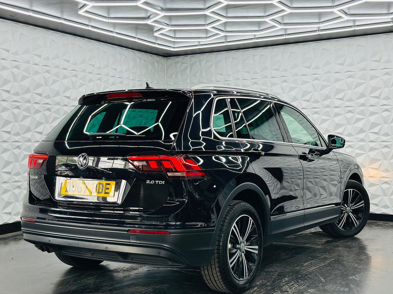 Volkswagen Tiguan 2.0 TDI SE Euro 6 (s/s) 5dr 5dr Manual 2017