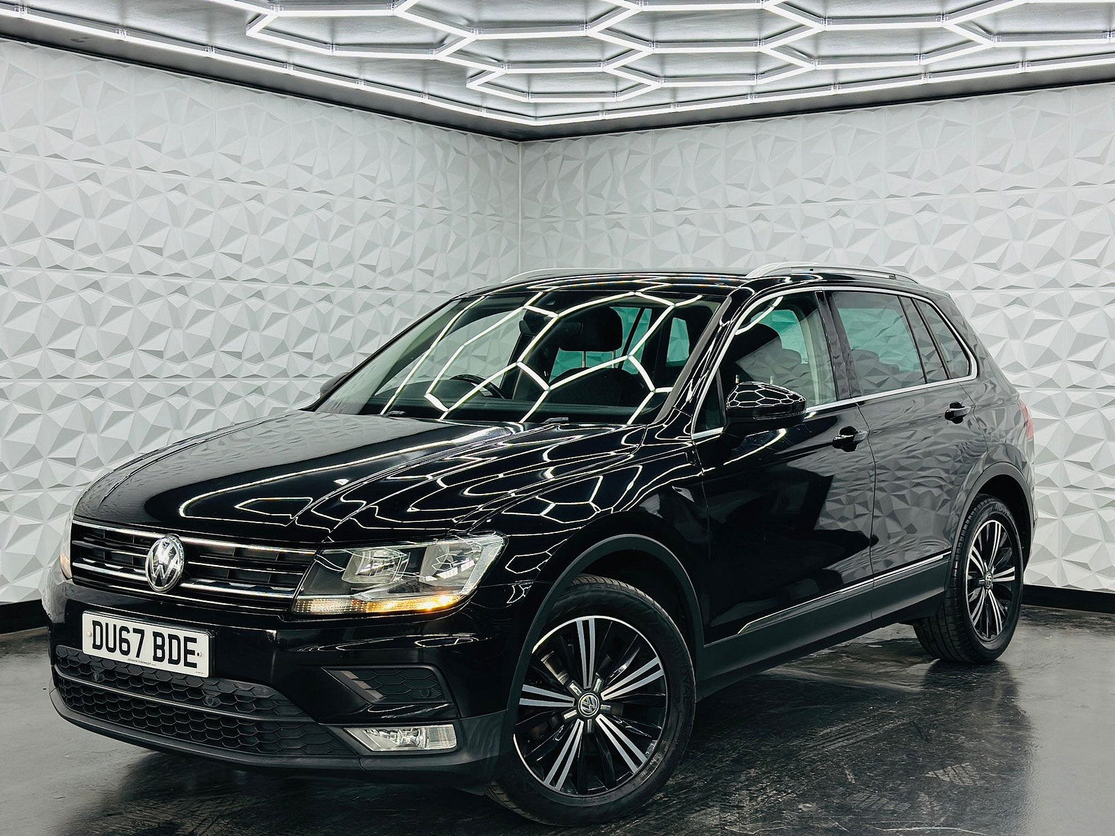 Volkswagen Tiguan 2.0 TDI SE Euro 6 (s/s) 5dr 5dr Manual 2017
