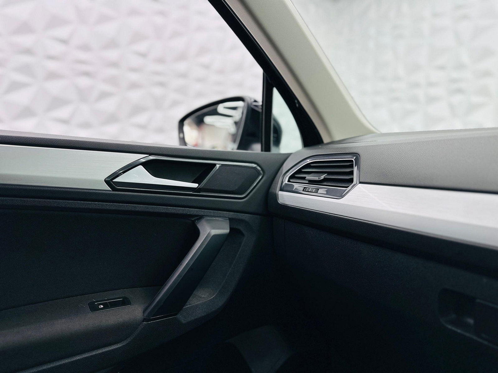 Volkswagen Tiguan 2.0 TDI SE Euro 6 (s/s) 5dr 5dr Manual 2017