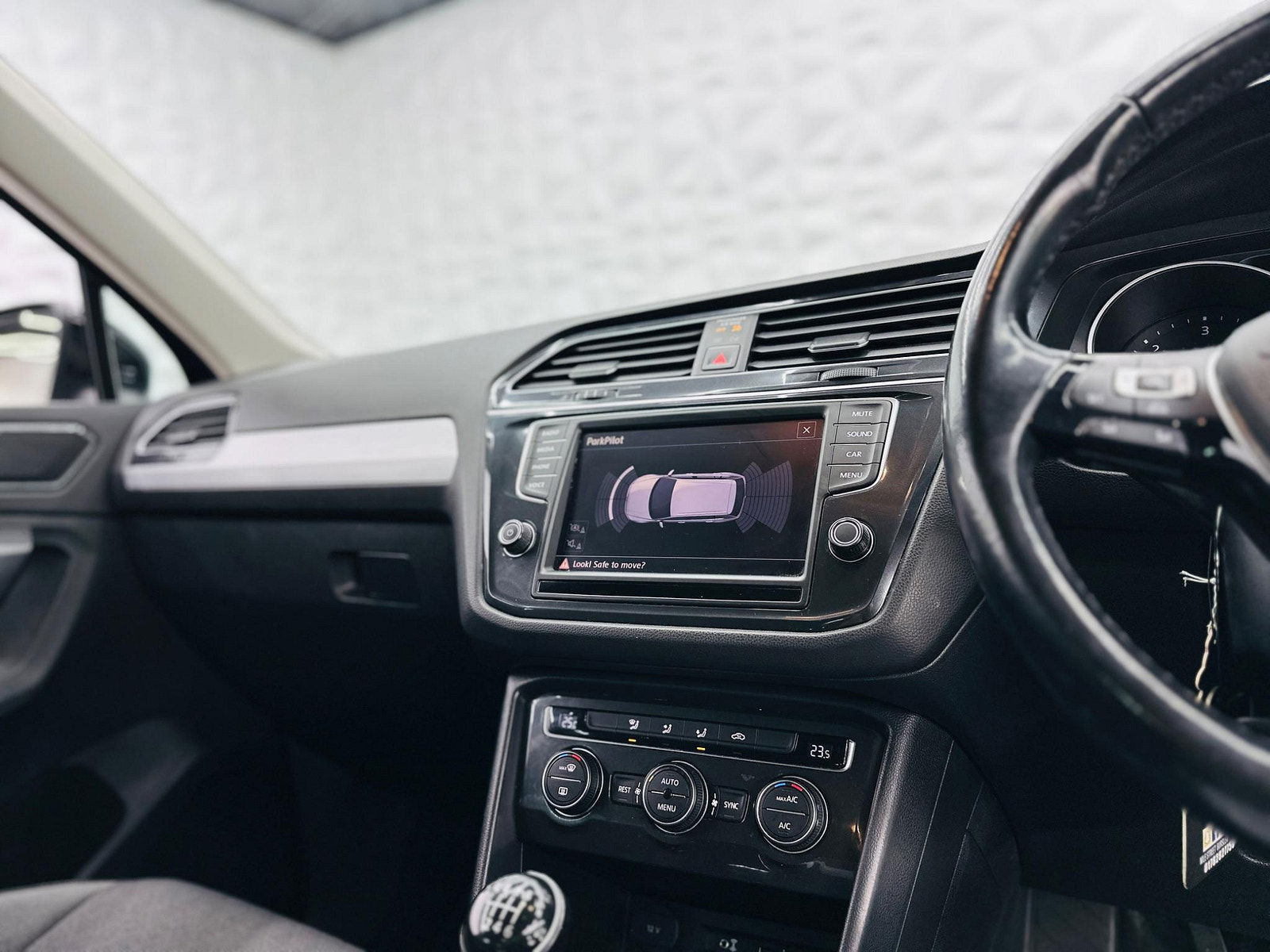 Volkswagen Tiguan 2.0 TDI SE Euro 6 (s/s) 5dr 5dr Manual 2017